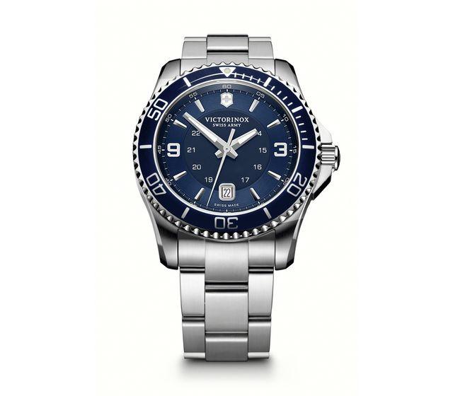 Victorinox on sale maverick blue