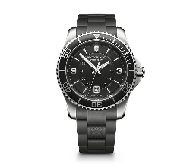 Victorinox Maverick Large in Black, 43 mm - 241698