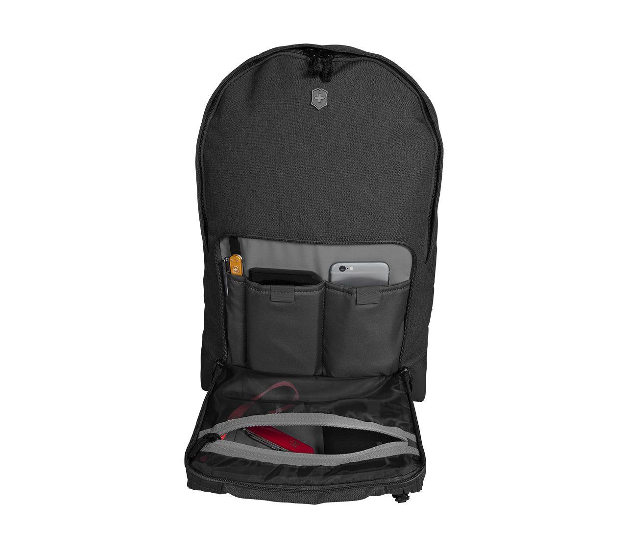 Victorinox classic hotsell laptop backpack