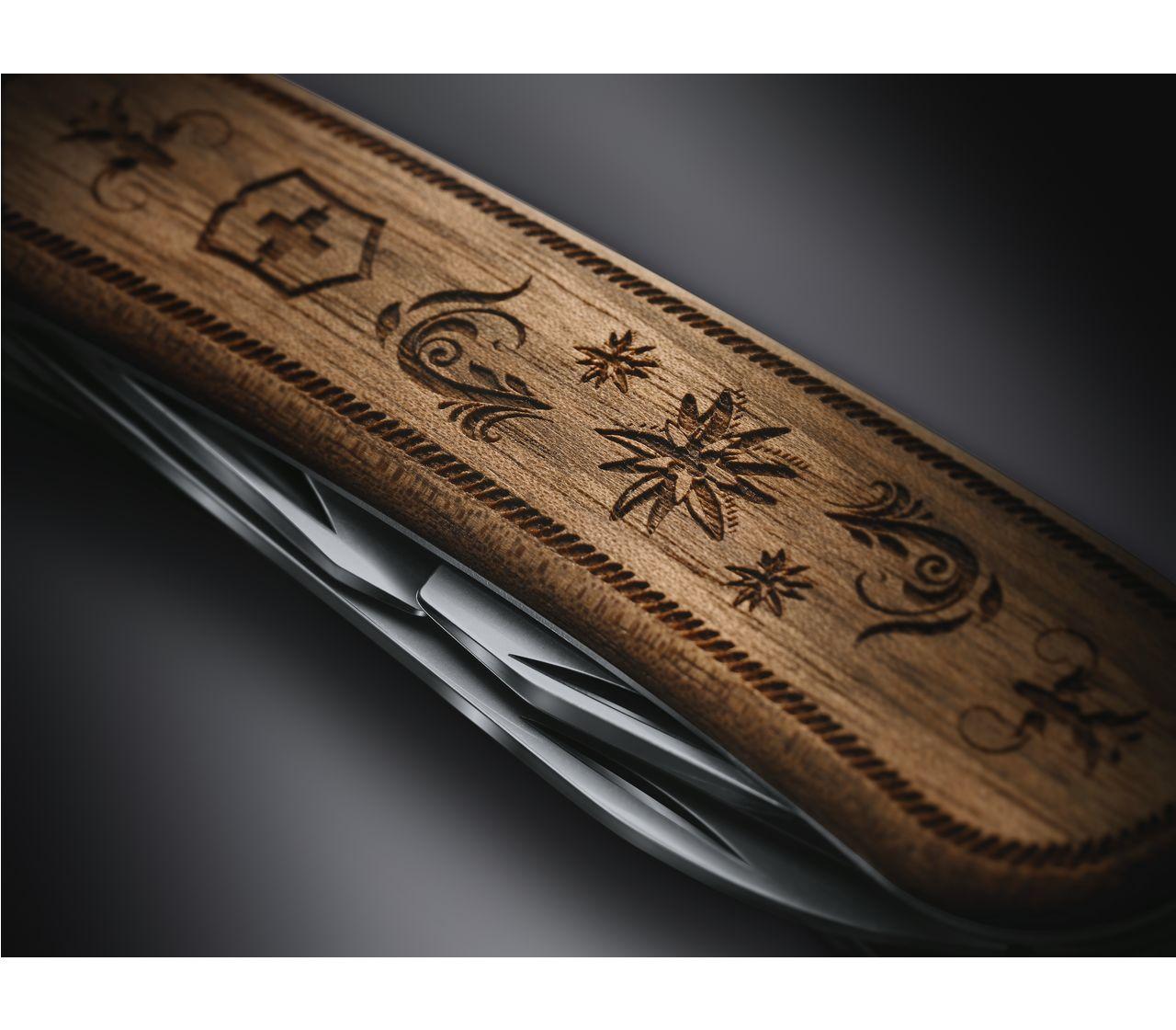 swiss army evolution wood