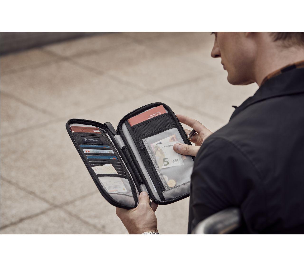 Victorinox Reisemappe mit RFID-Schutz in schwarz - 610597