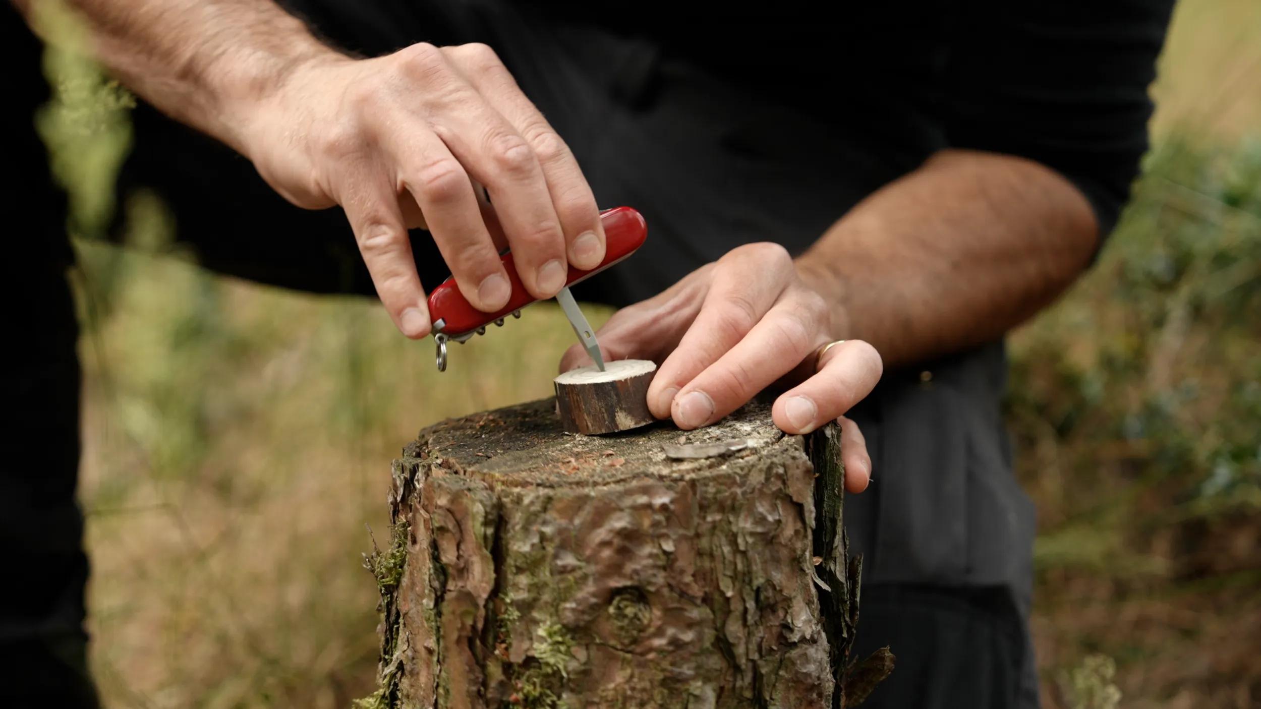 雕刻您的专属木制悠悠球