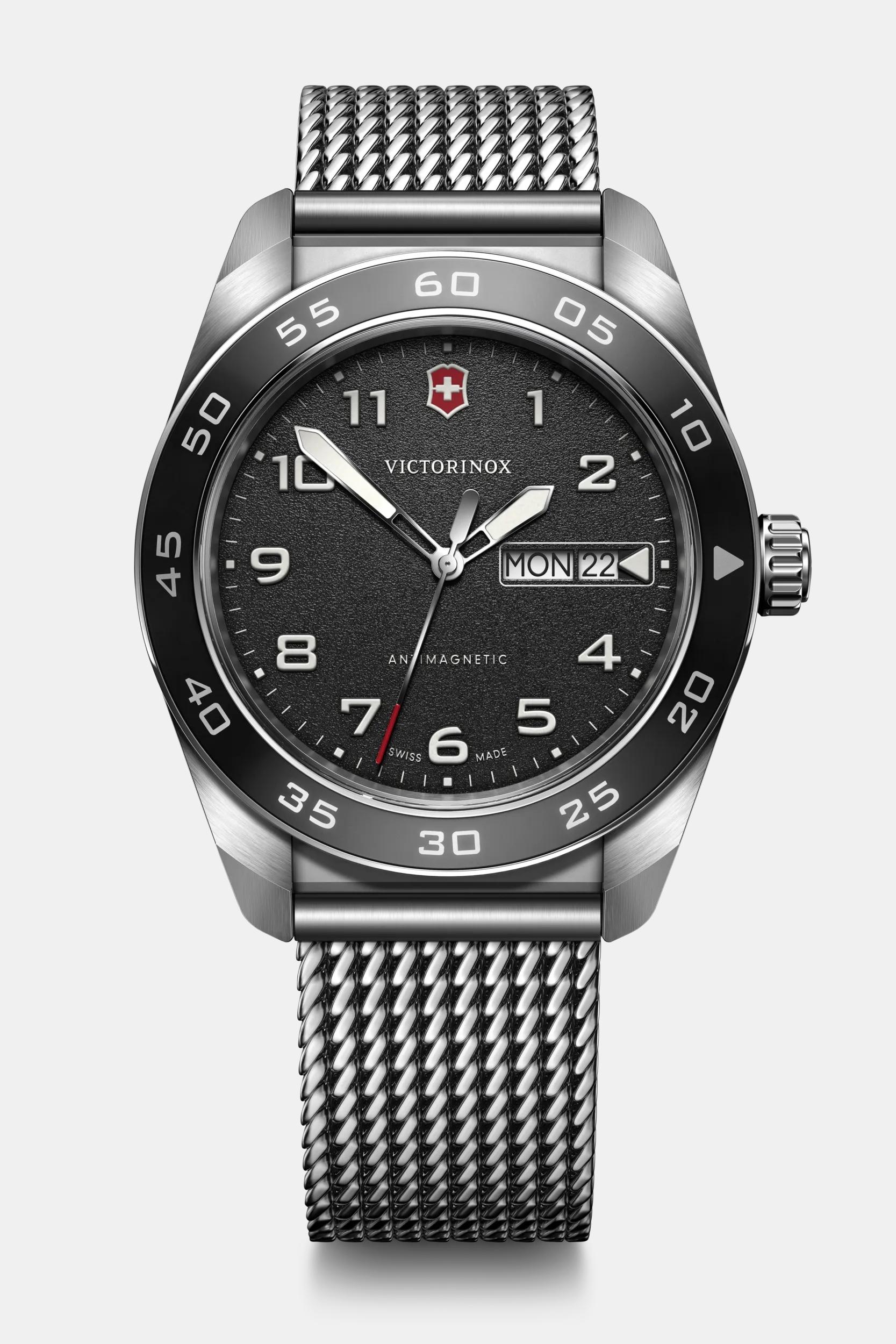 Victorinox Swiss Army Quartz in Swiss Army Quartz - 242043