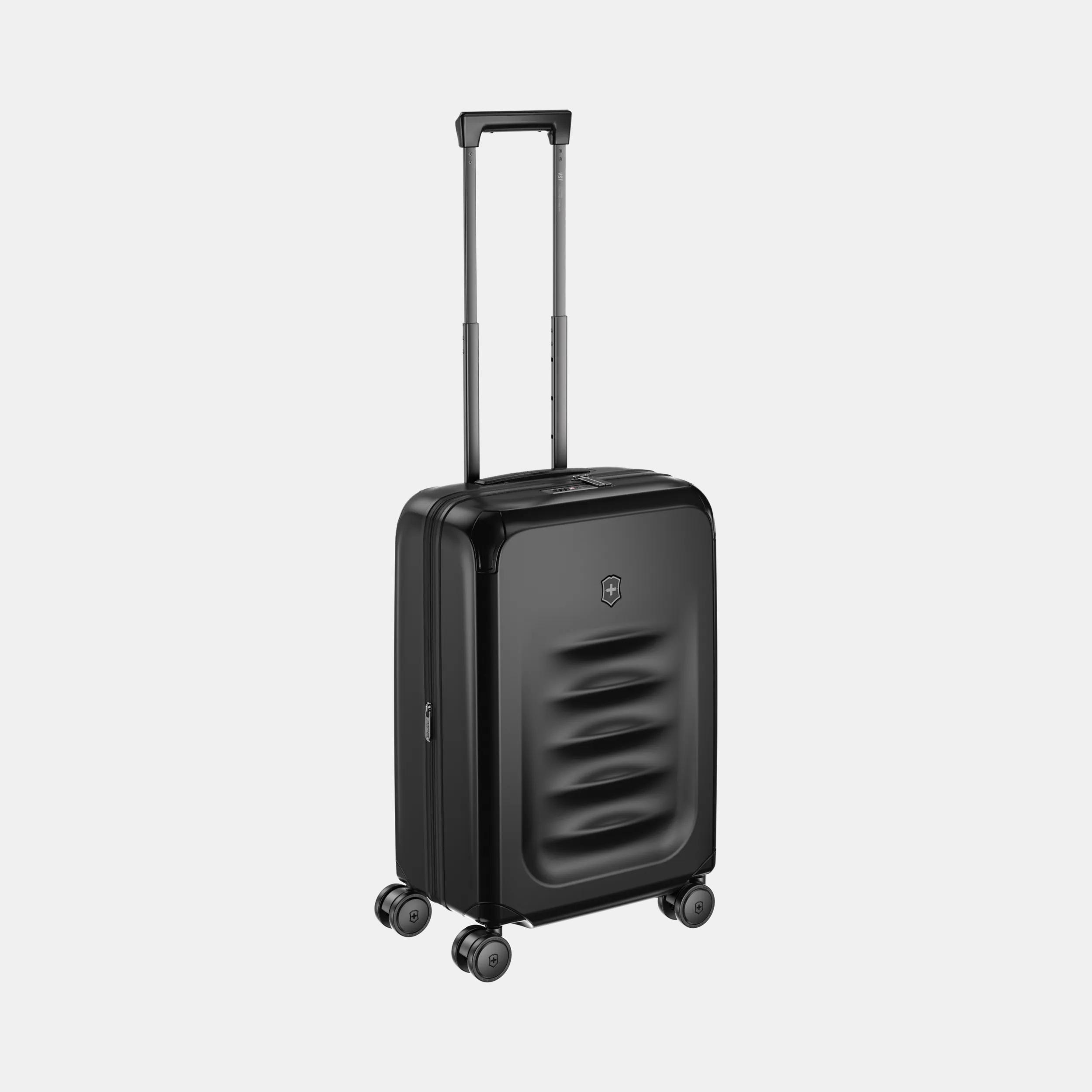 Spectra&nbsp;3.0 Frequent Flyer Plus Carry-On - 611757
