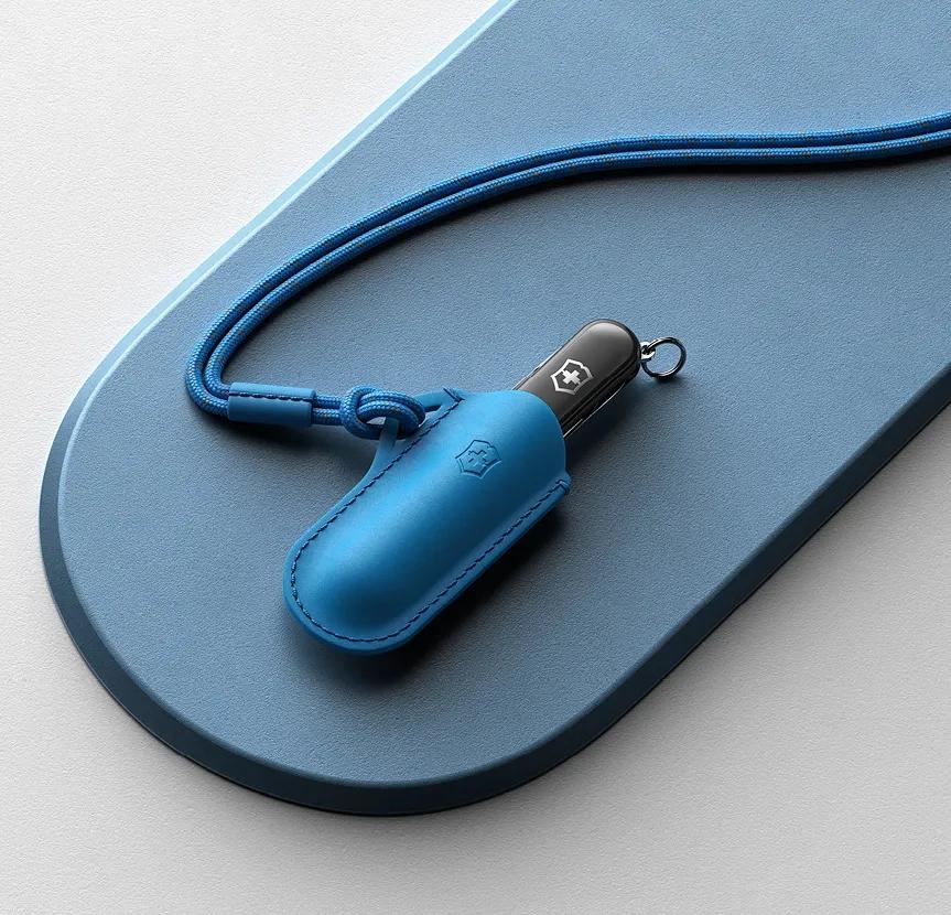 Classic SD Pocket Knife and Blue Leather Pouch