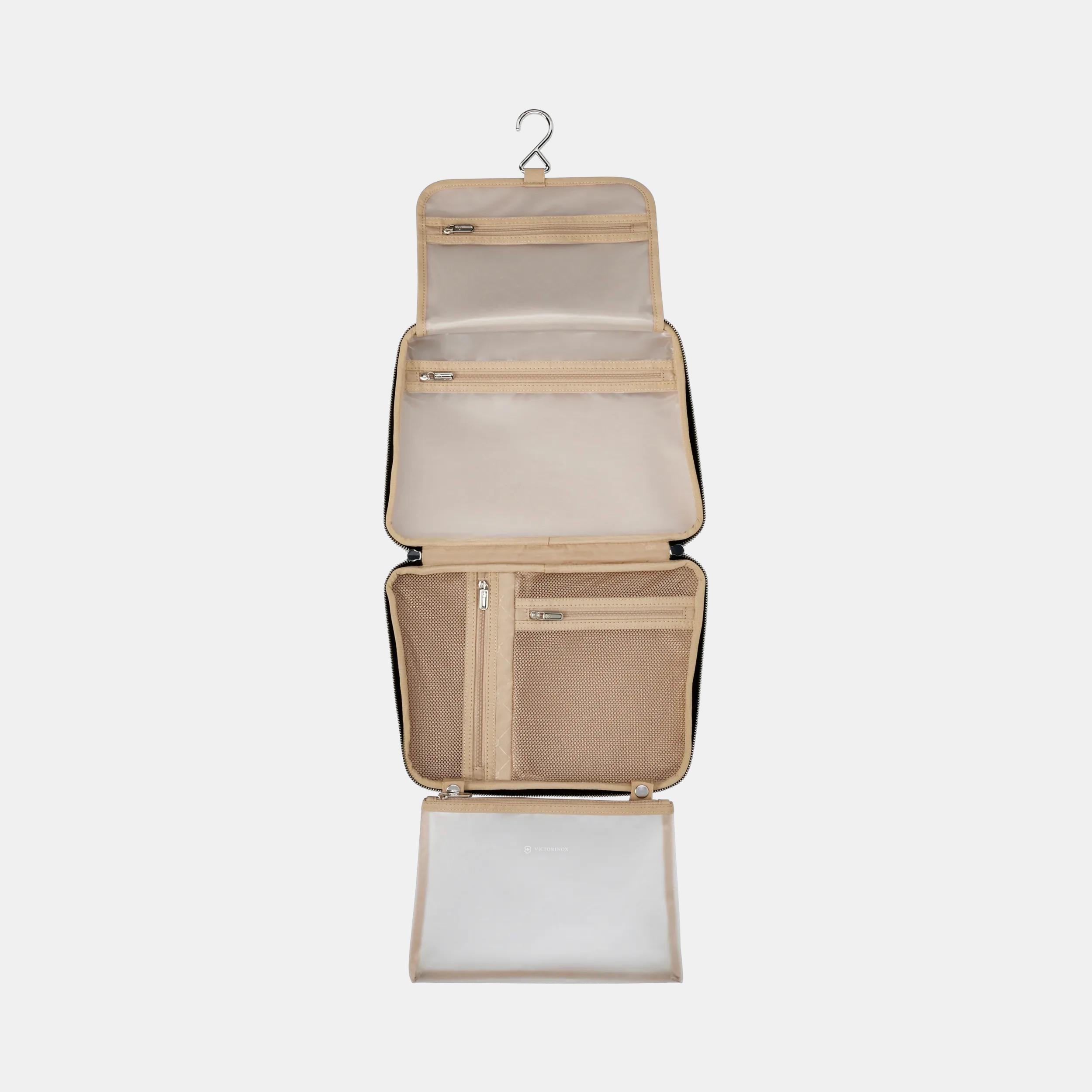 Victorinox Victoria Signature Beauty Case in black - 612211