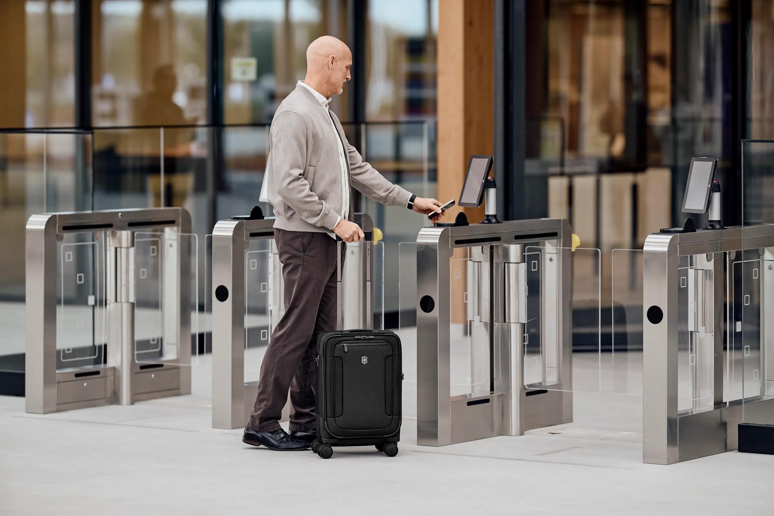 Werks Traveler 7.0 Frequent Flyer Carry-On