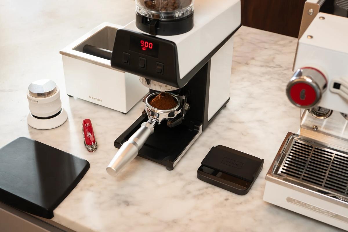 ビクトリノックス x La Marzocco バリスタツール | ビクトリノックス