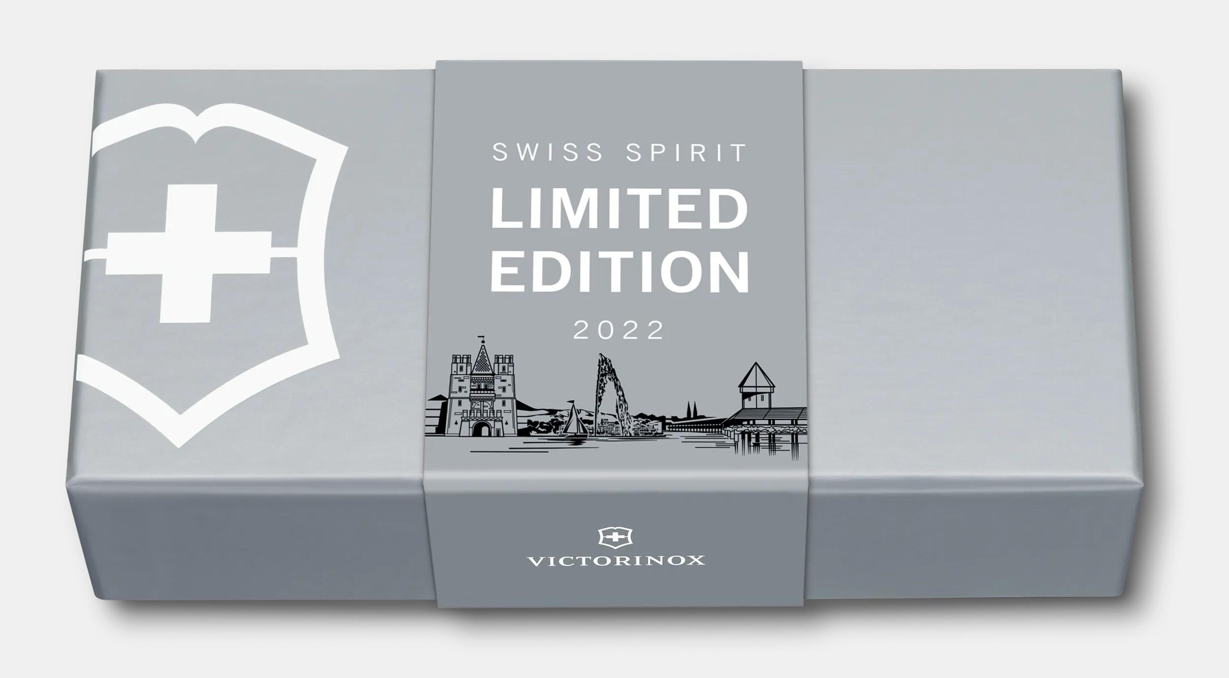 Victorinox Cadet Swiss Spirit 2022 in white/black - 0.2603.7L22