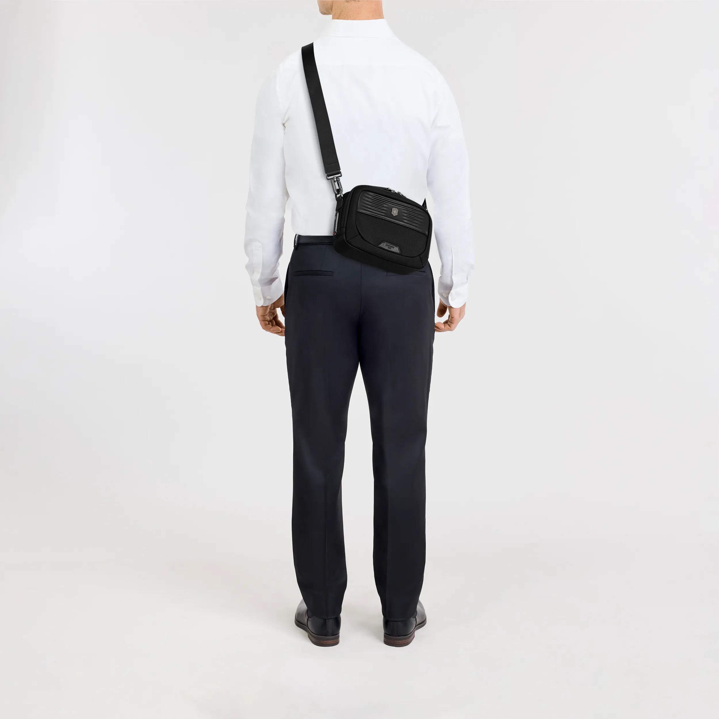 Victorinox ミシック コンパクト クロスボディバッグ ブラック - 653454