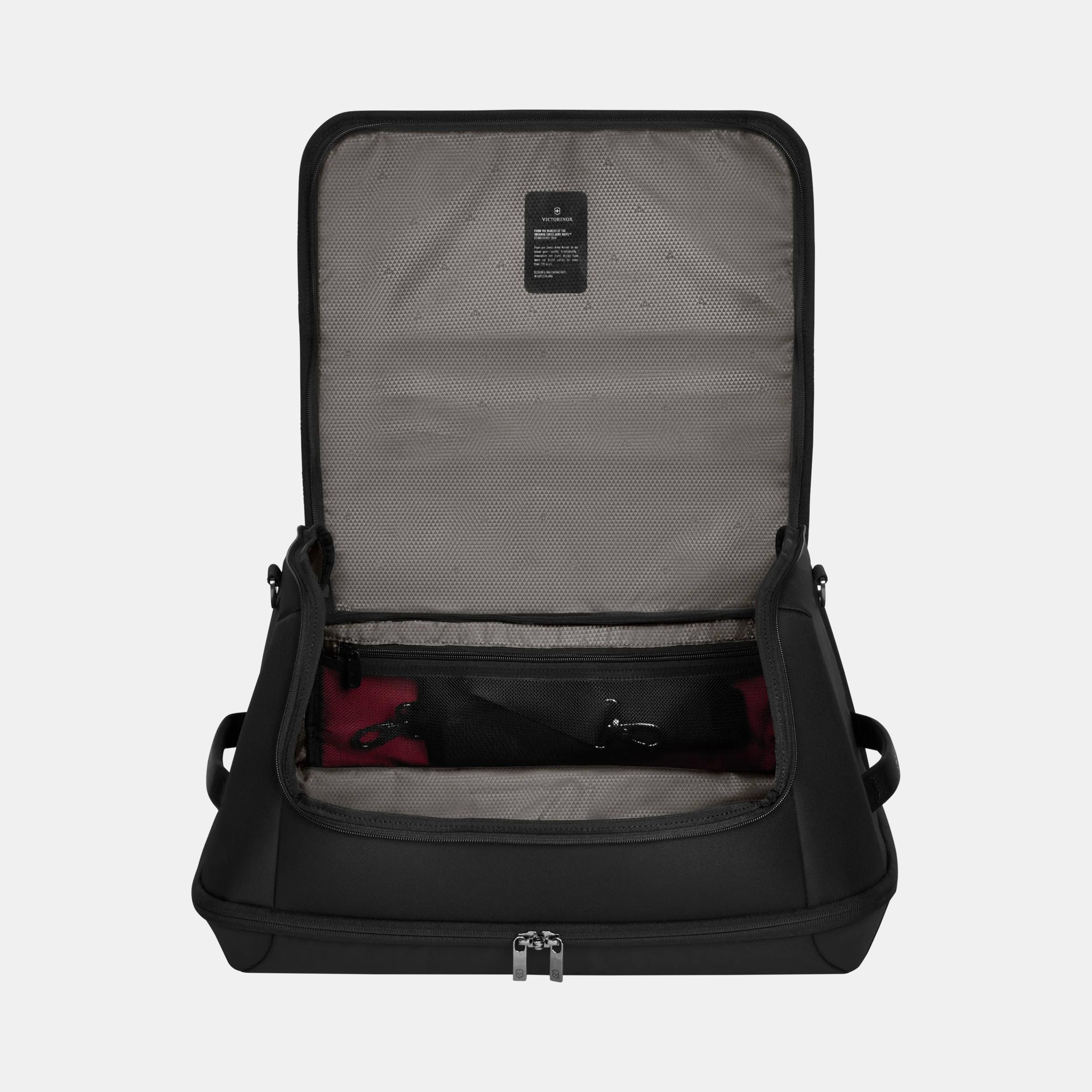 Victorinox Crosslight Duffel in black - 612424