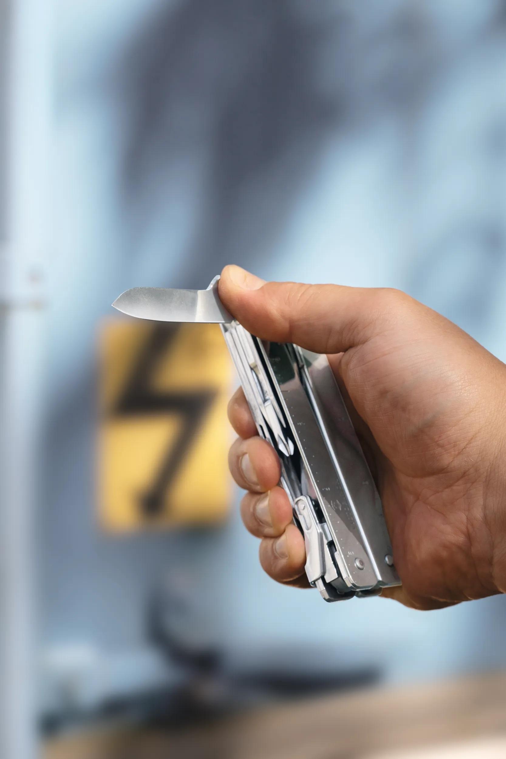 Victorinox Swiss Tool MX Clip em prateado - 3.0327.MKB1