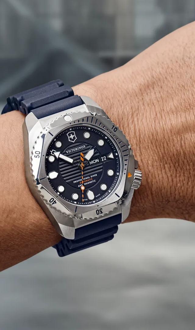 VICTORINOX 時計 メカニカルウォッチ | ビクトリノックス・ジャパン