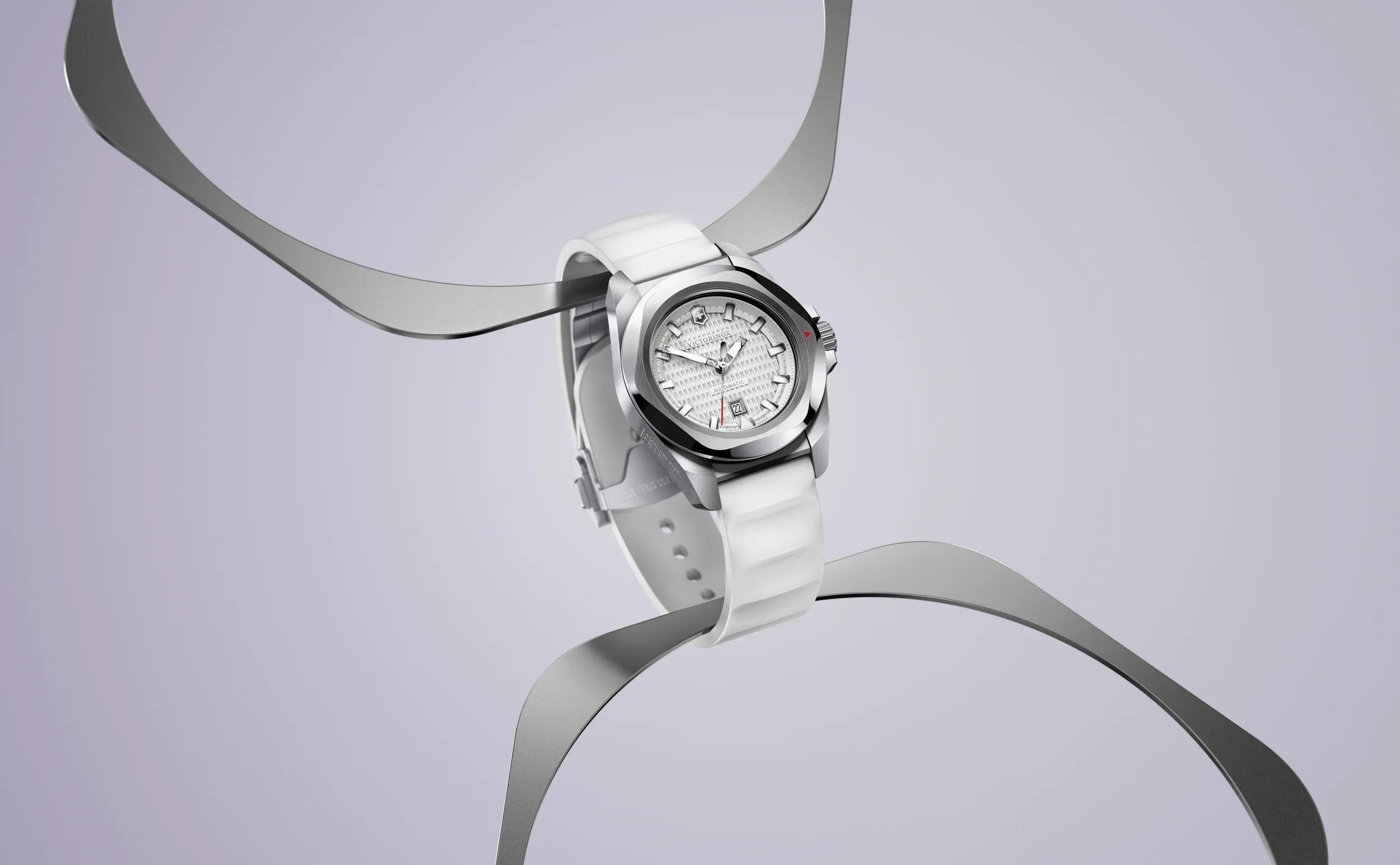 I.N.O.X. Small Automatic Uhr