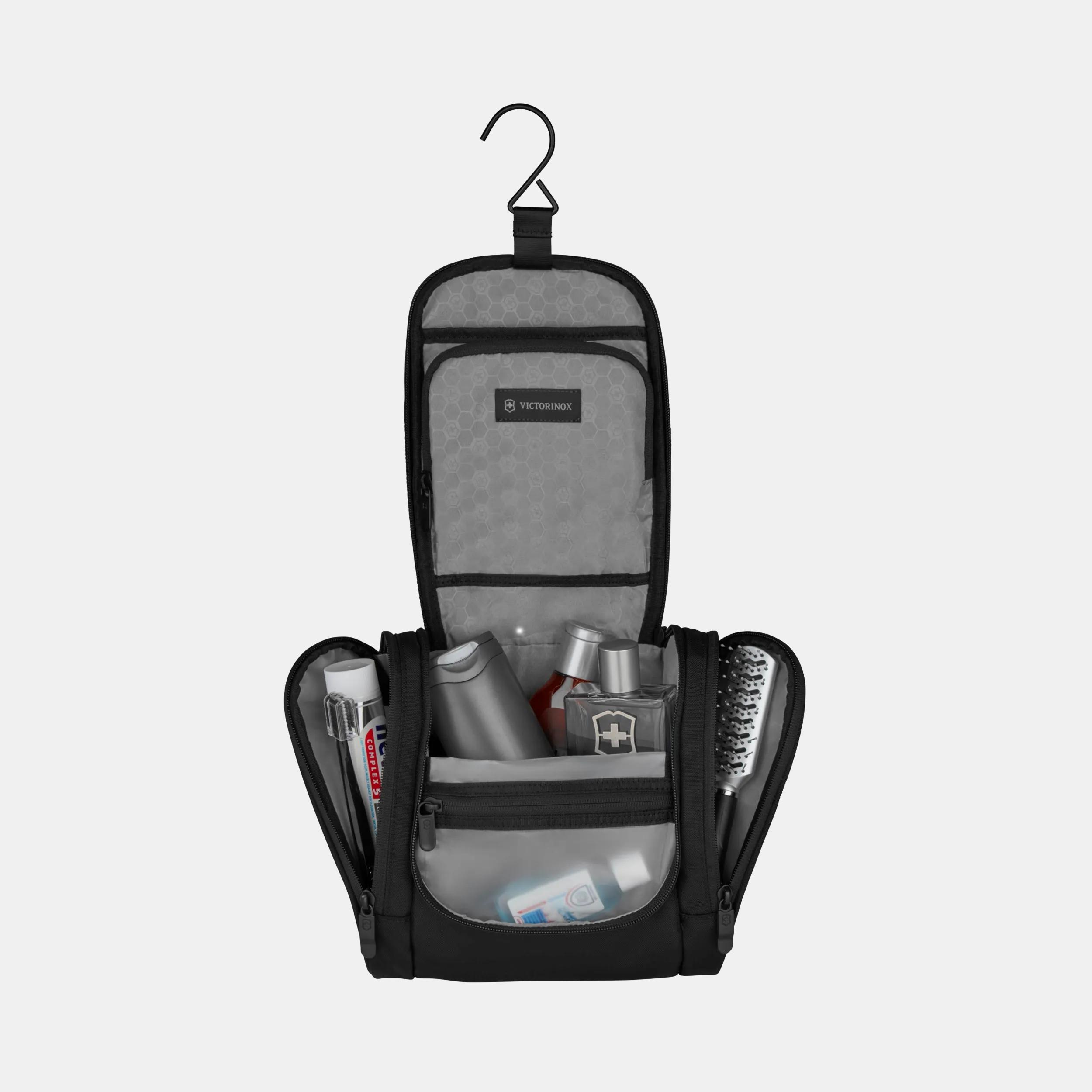 Travel Accessories 5.0 Hanging Toiletry Kit - 610609