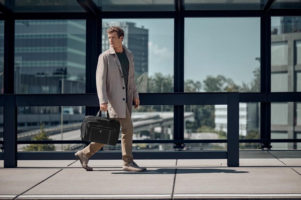 TRG_Briefcases-hero-banner-image