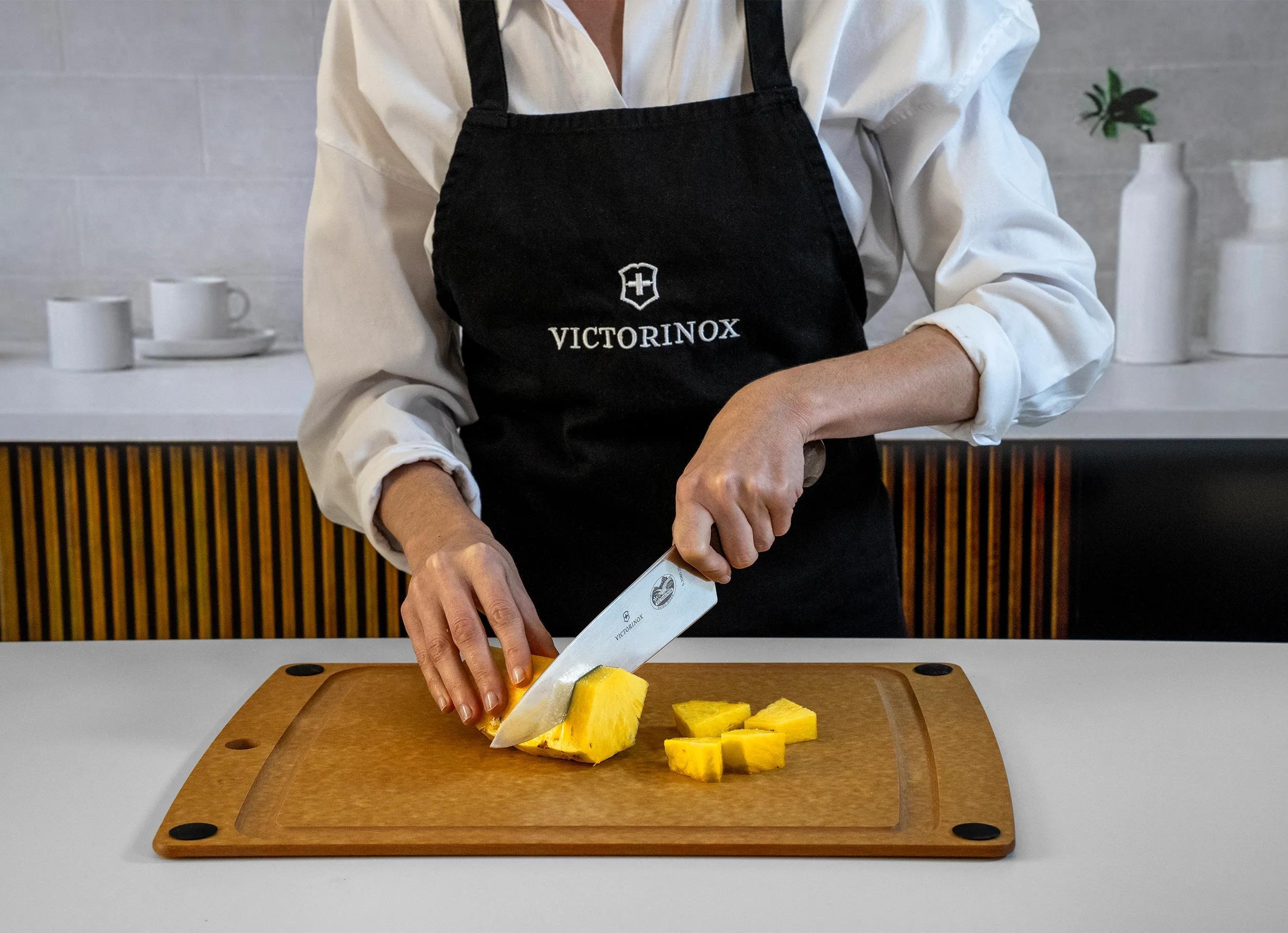 Como cortar um abacaxi