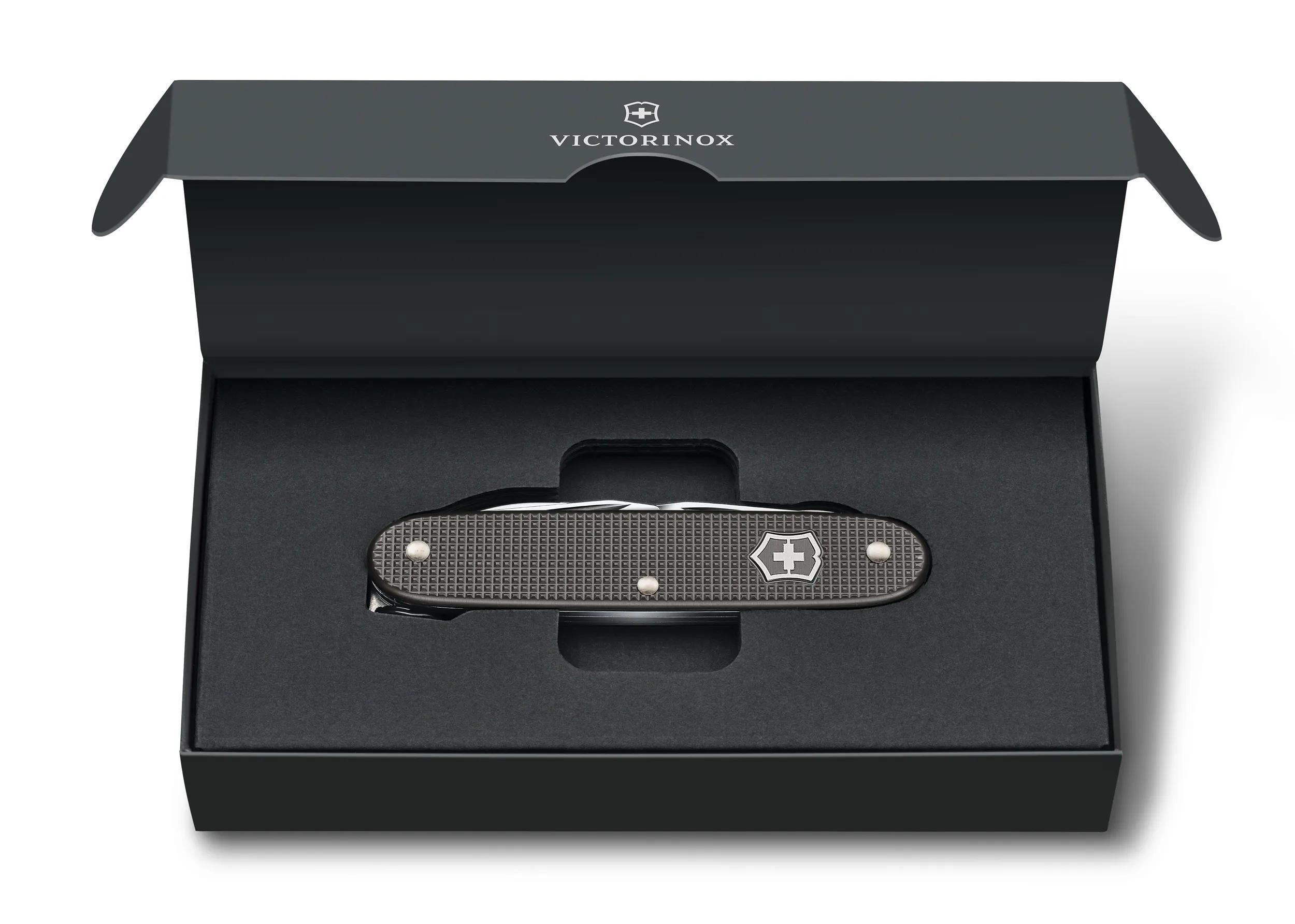 Victorinox Pioneer X Alox Limited Edition 2022 in Thunder Gray