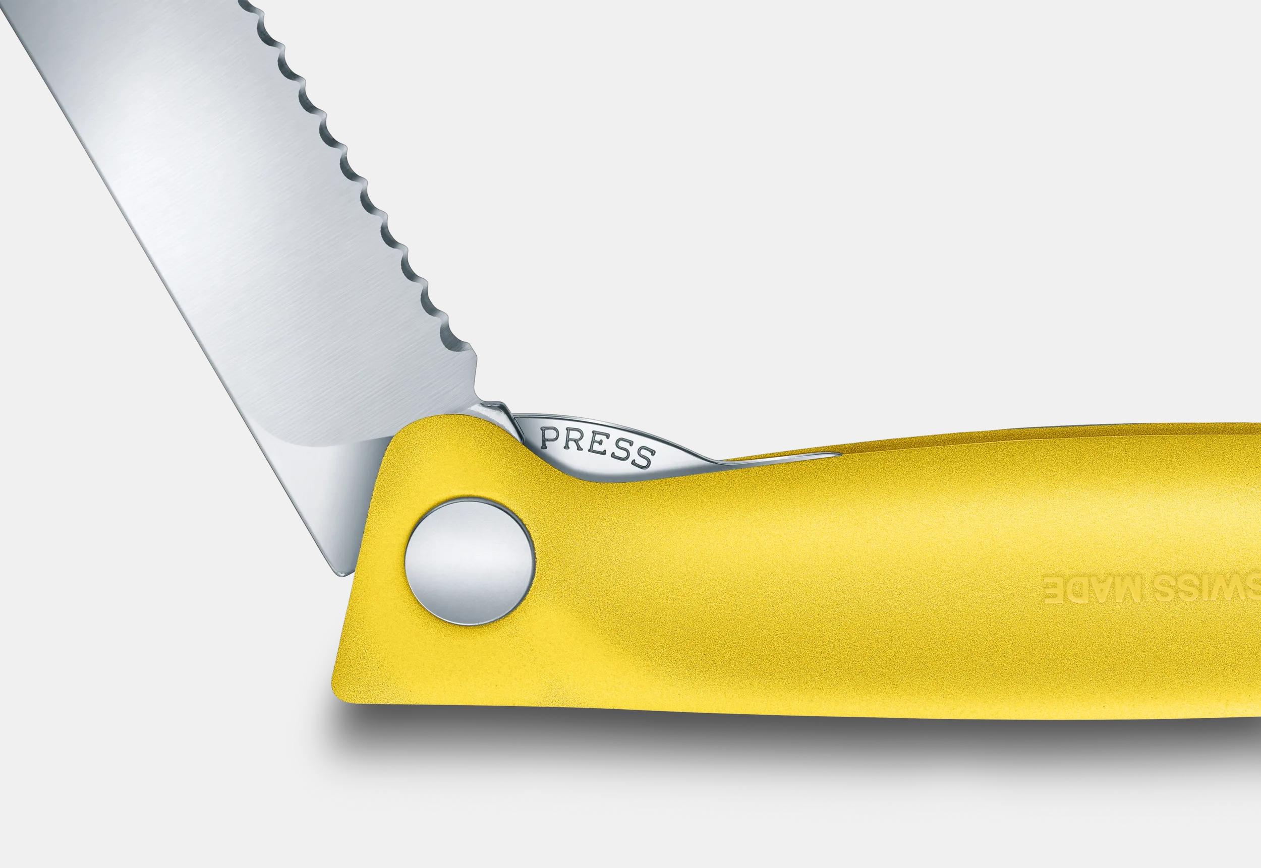 Swiss Classic Picnic Knife - 6.7836.F8B