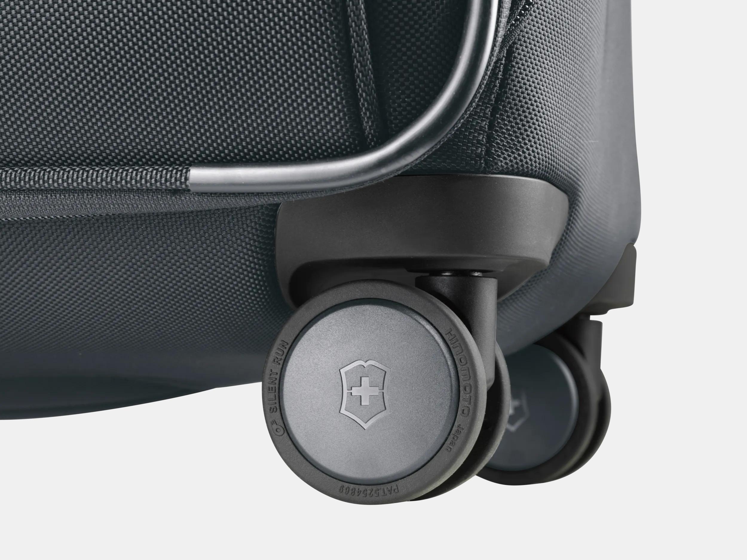 ワークス トラベラー 6.0 ソフトサイド グローバル キャリーオン - 605404