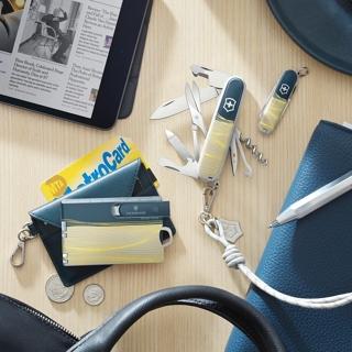 【Victorinox】【美品】ネイビー サコッシュ Victorinox】【美品】ネイビー サコッシュ