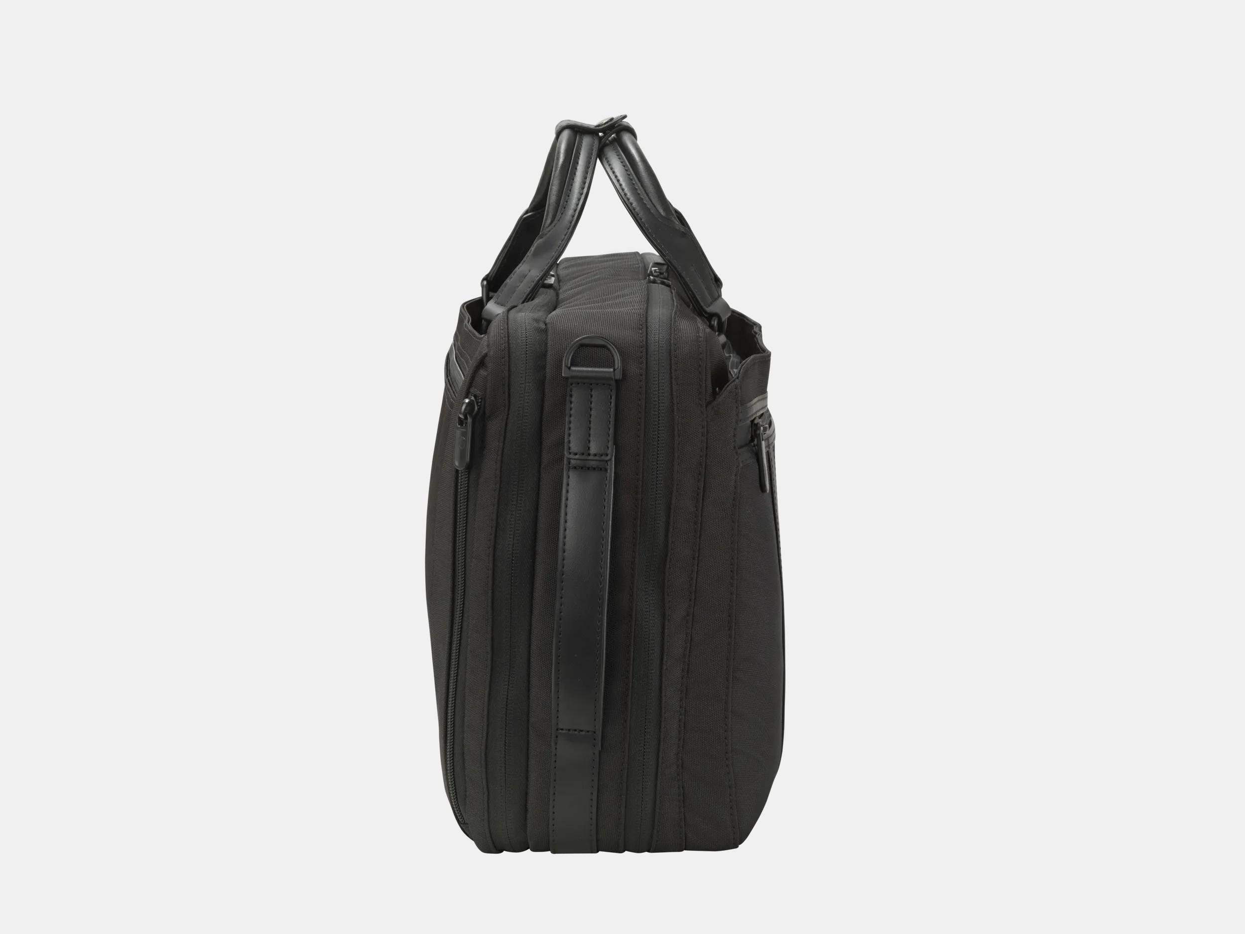 Victorinox Werks Professional 2.0 2-Way Carry Laptop Bag in black