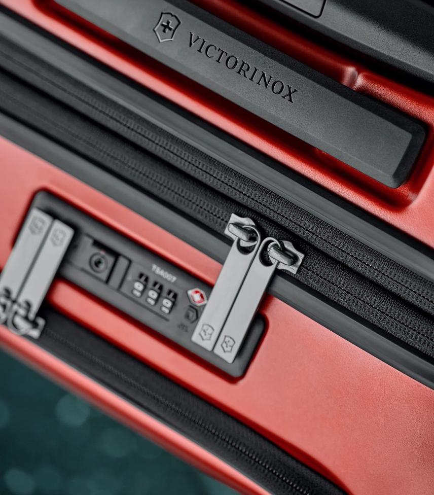 Luggage zipper