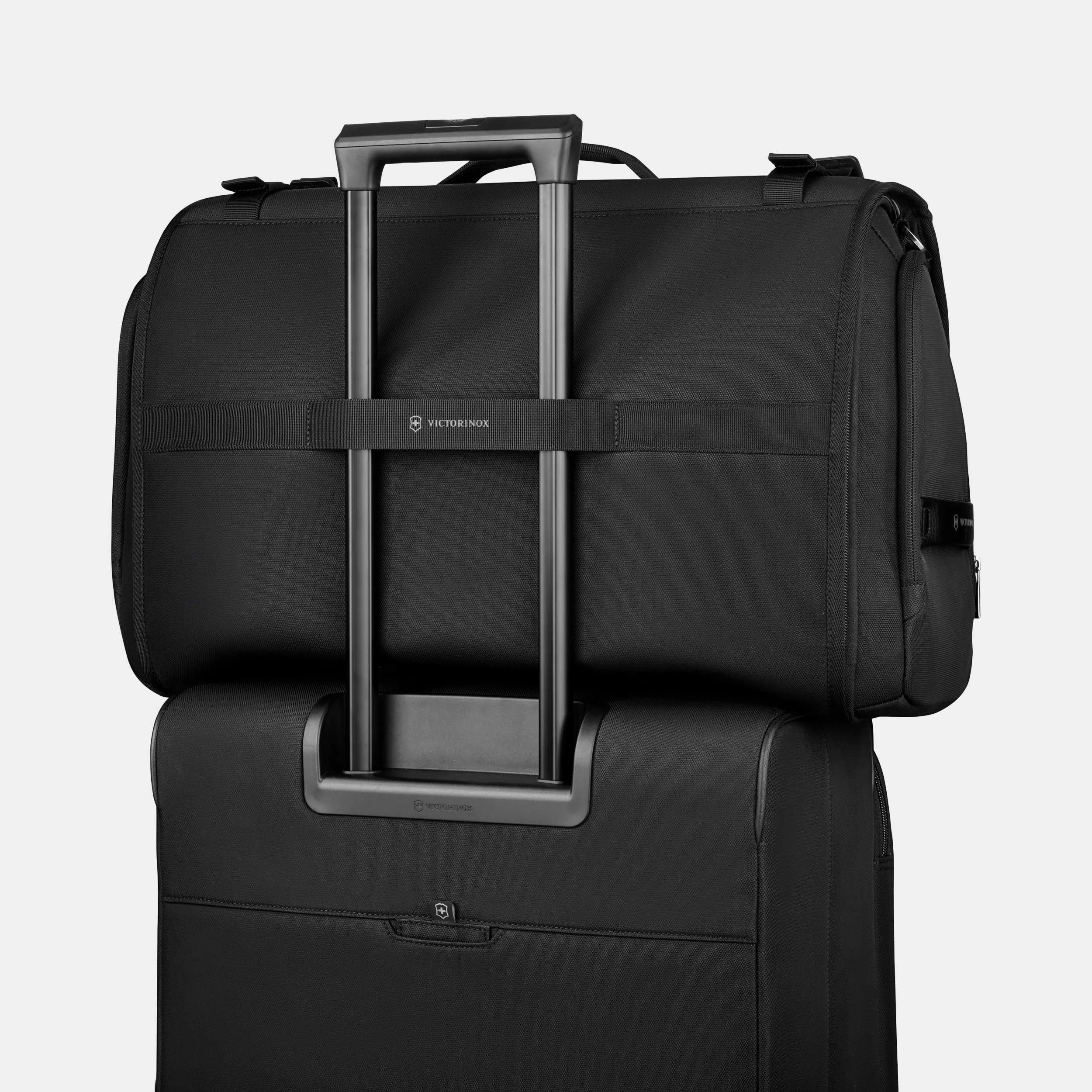 Victorinox クロスライト ガーメントバッグ ブラック - 612426
