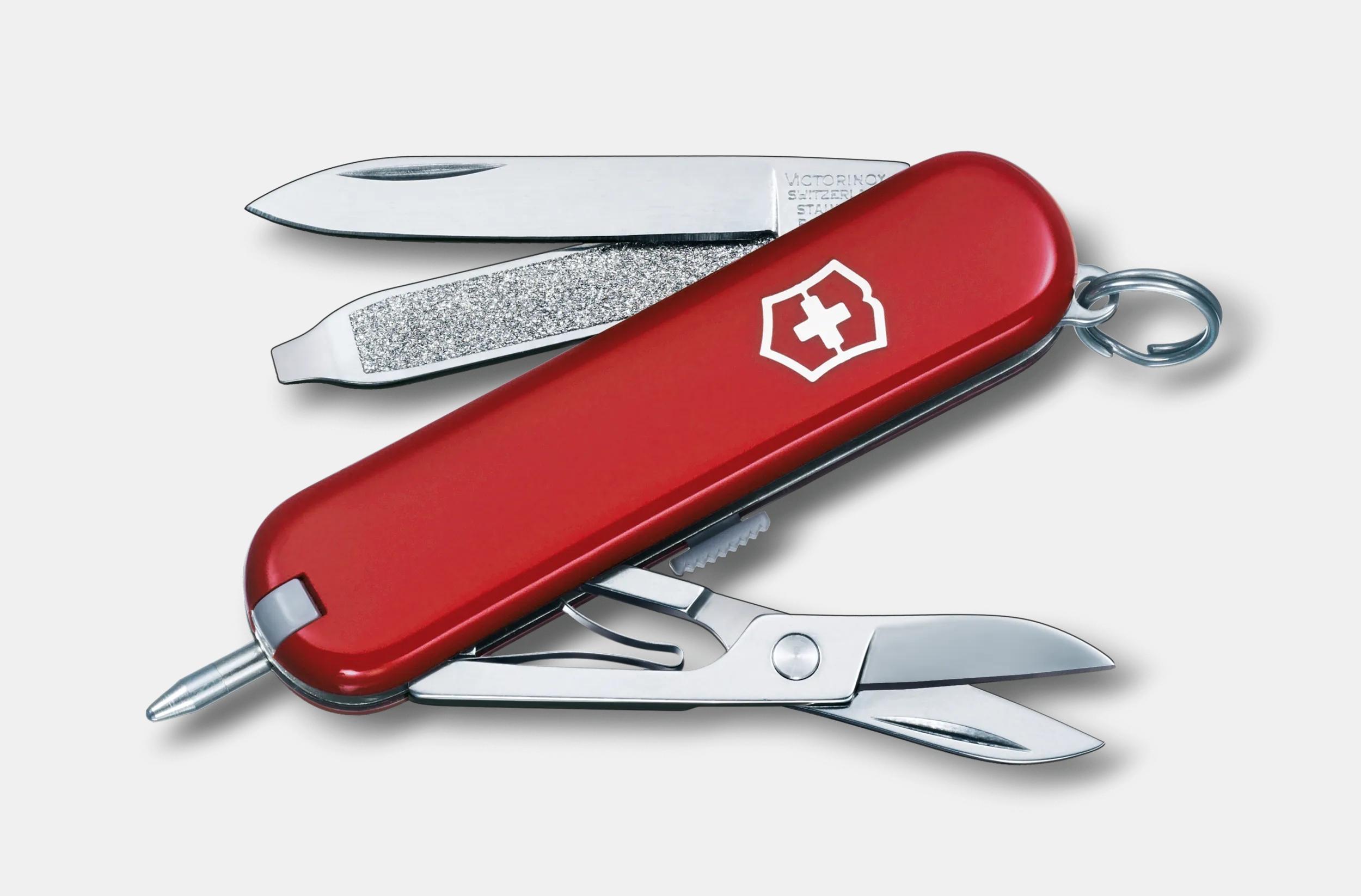 Victorinox クラシック・シグネチャー レッド - 0.6225