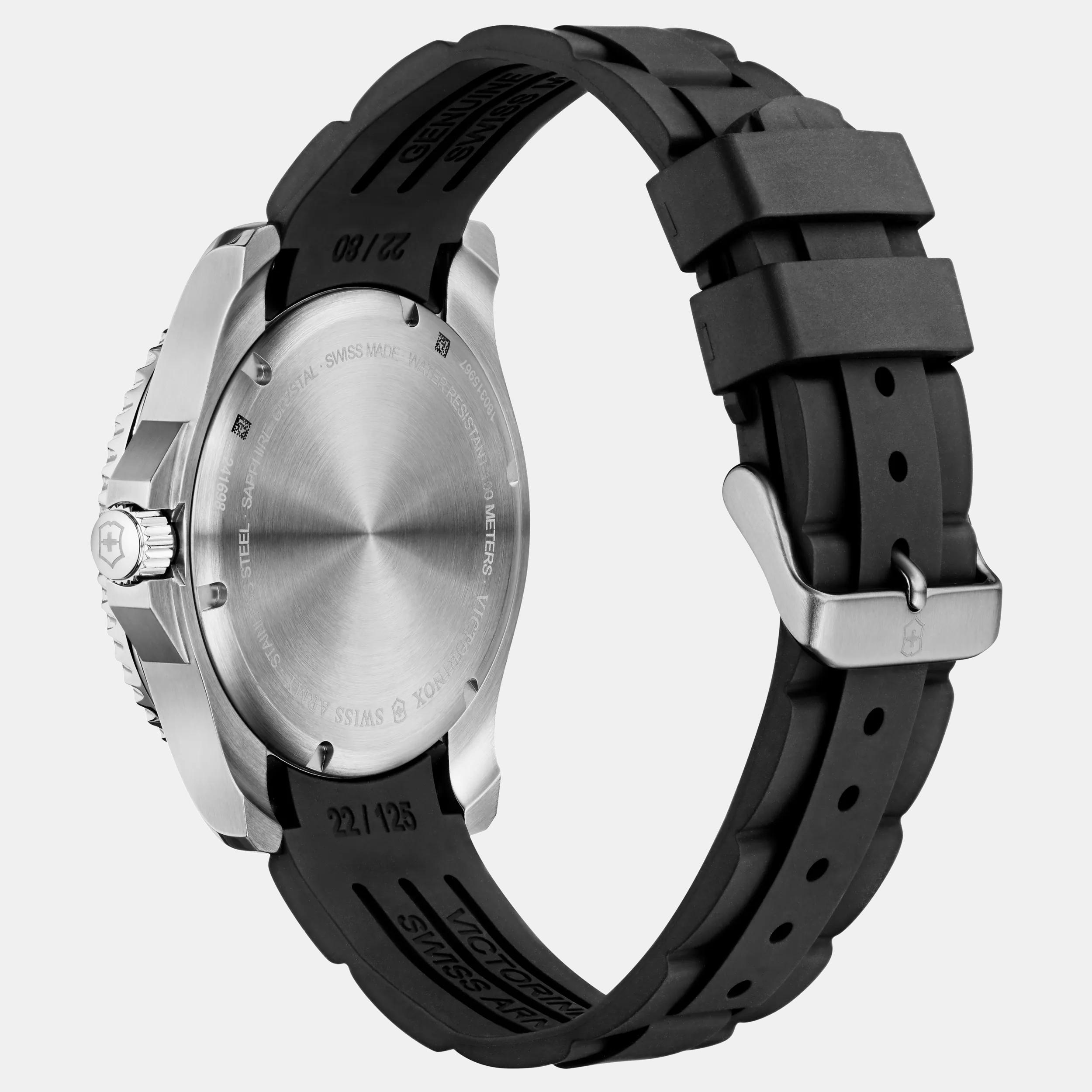 Maverick Large - 241698