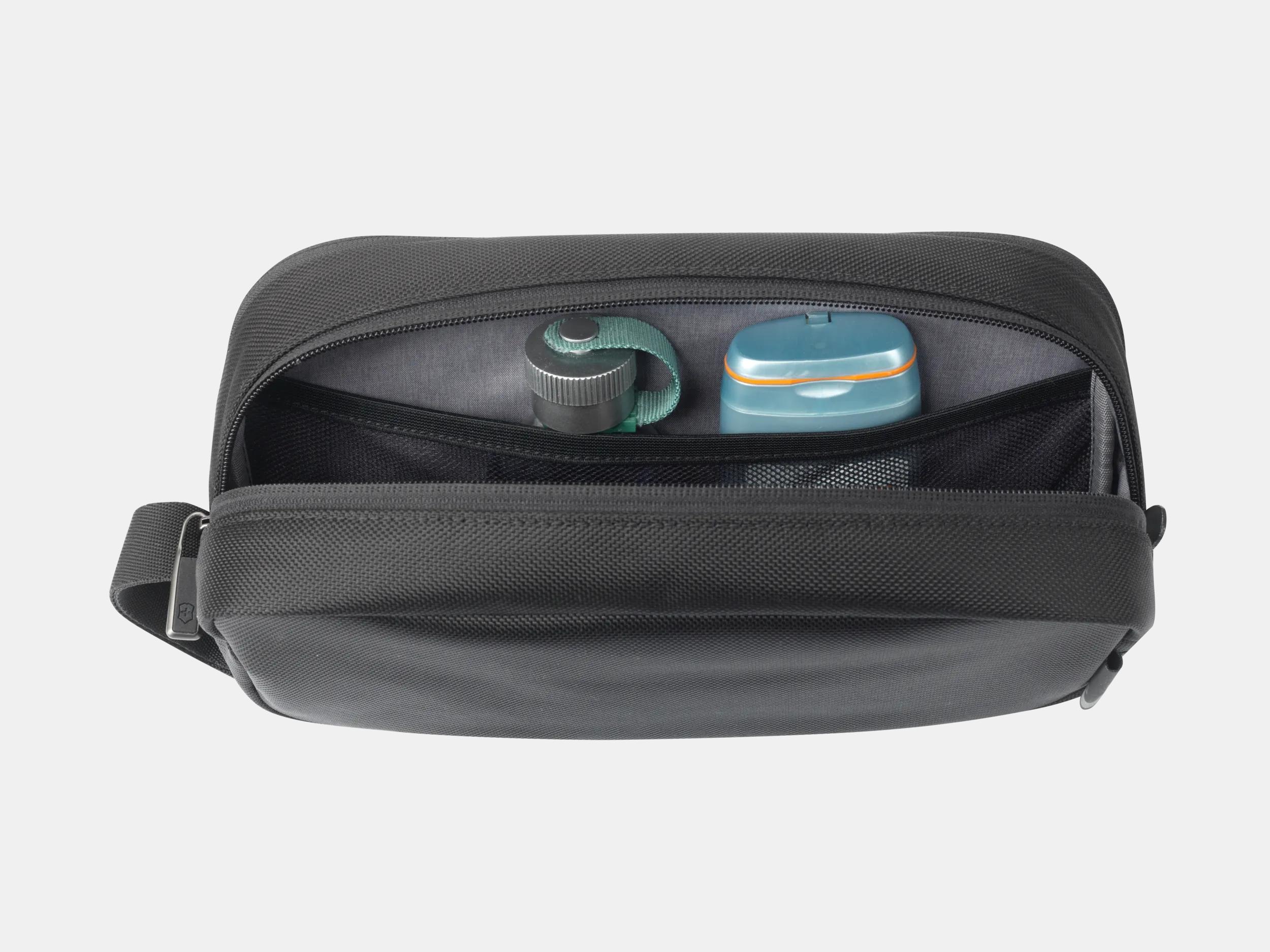 Werks Traveler&nbsp;6.0 Toiletry Kit - 605590