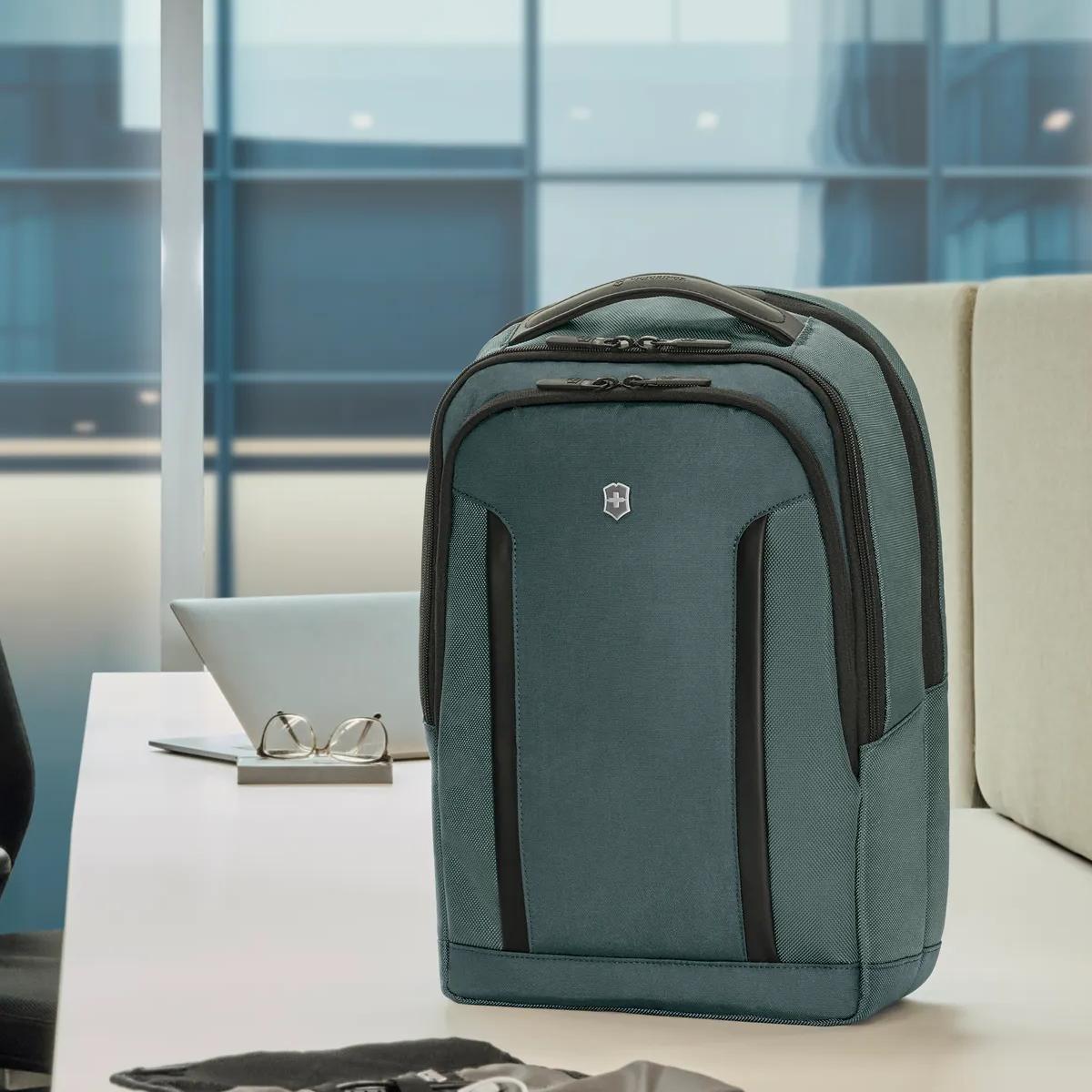 Altmont Professional Collection | Victorinox Japan