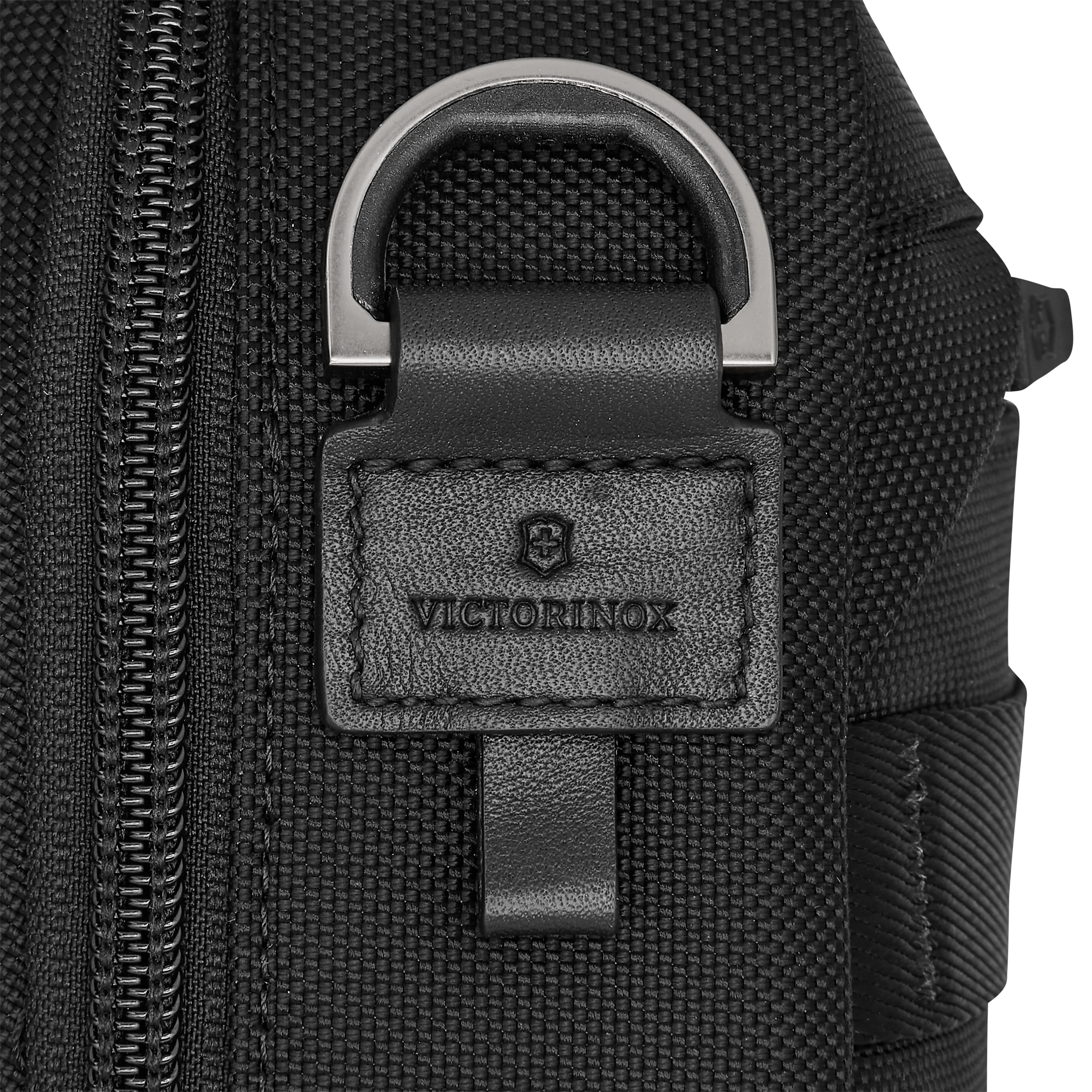 Victorinox Mythic Toiletry Bag – Wasserdichte Kosmetiktasche Mit Trolley-Riemen, 19x12x25 Cm