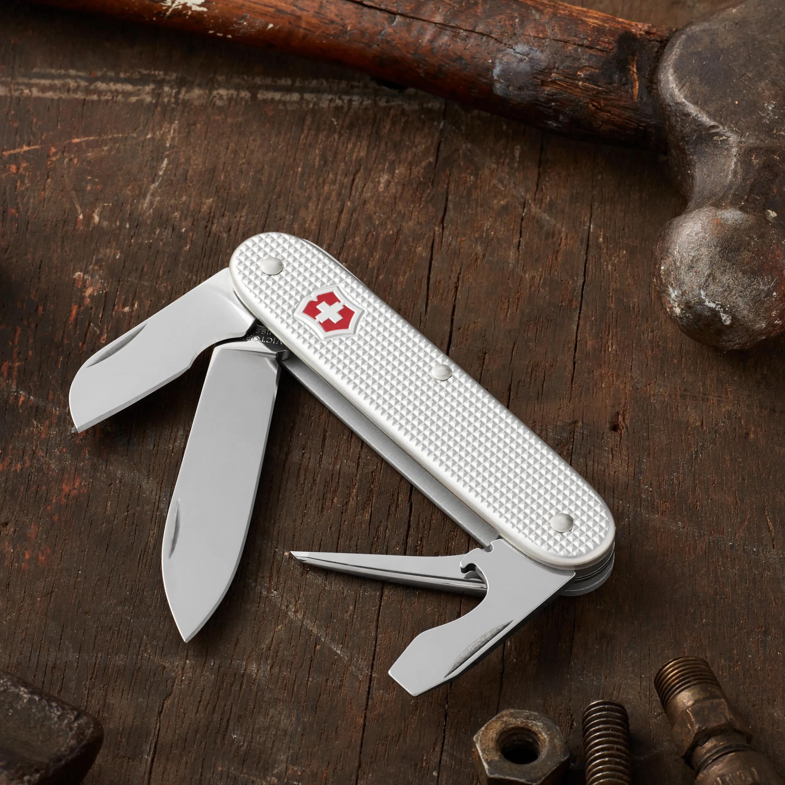 Victorinox Electrician Alox in Silver - 0.8120.26