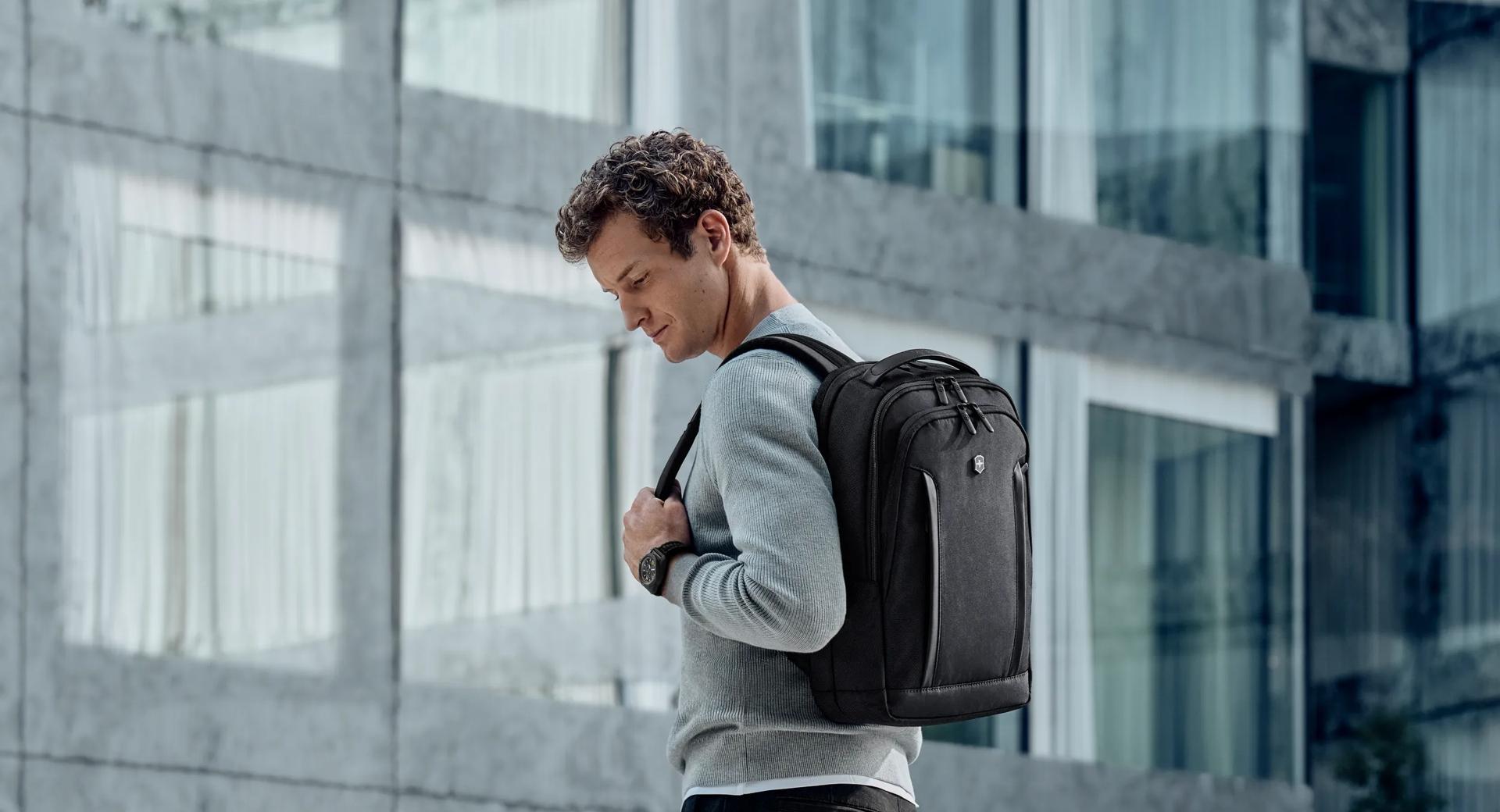 ¡LLÉVATE UN REGALO CON TU MOCHILA!