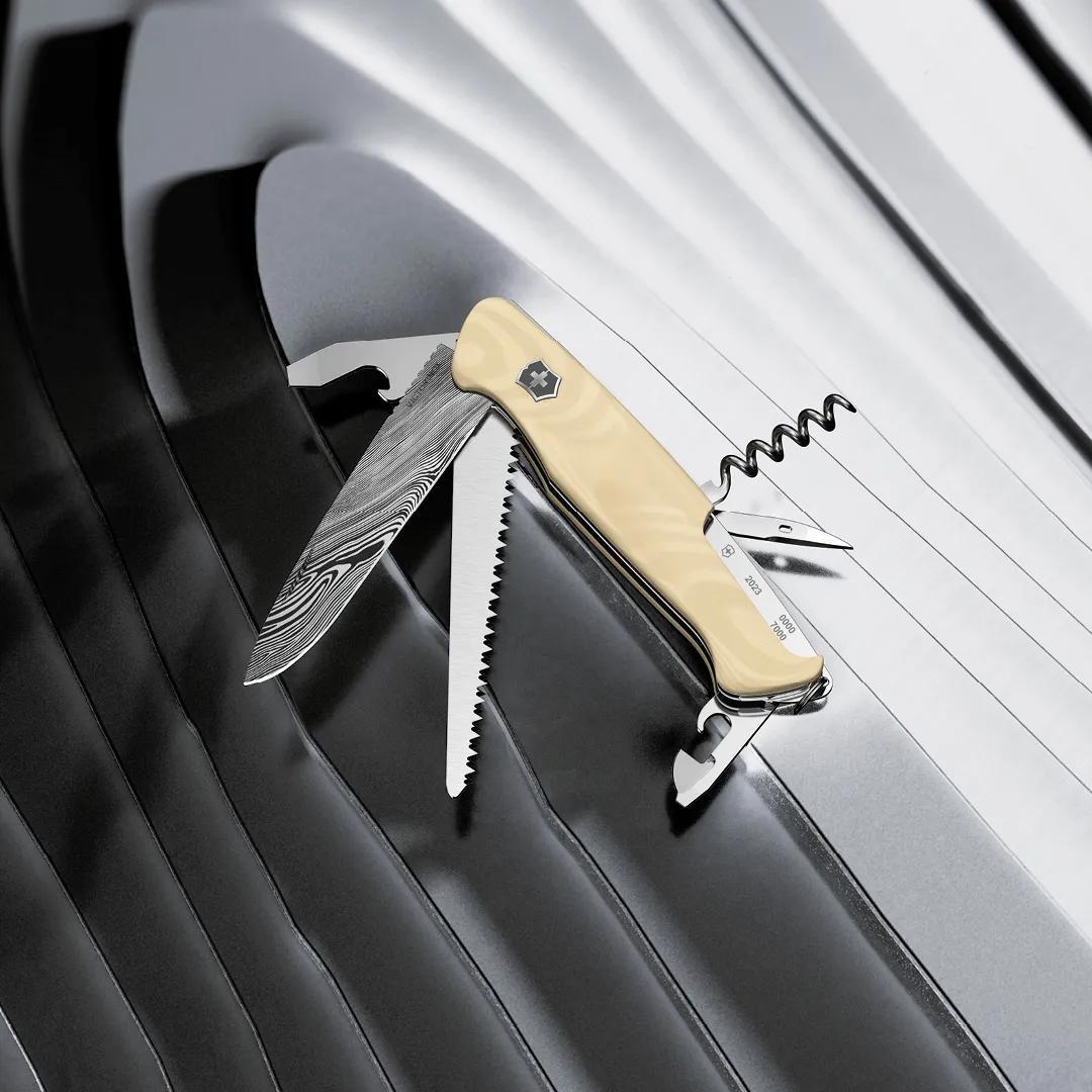 数量限定品 レンジャー55 0.9561.J23 MICARTA ダマスカス LE2023 VICTORINOX ライトベージュ リミテッド 正規品 ビクトリノックス Victorinox Ranger 55 Mic Damast Limited Edition 2023 in