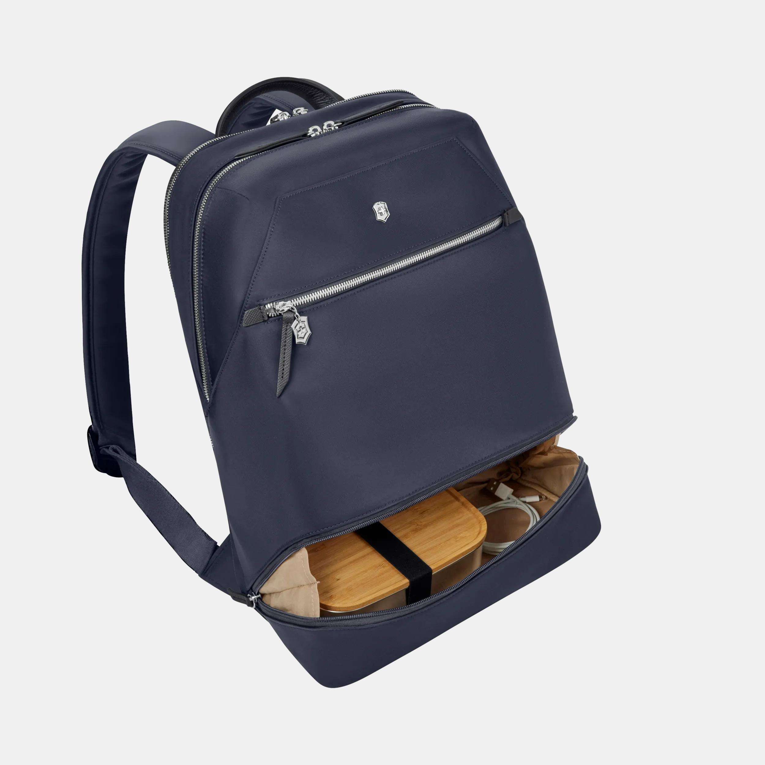 Victoria Signature Deluxe Backpack - 612202