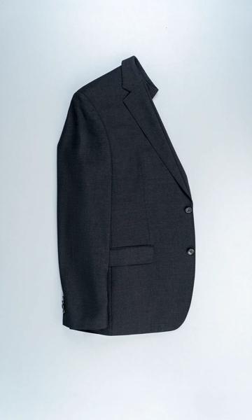 How to pack a suit jacket