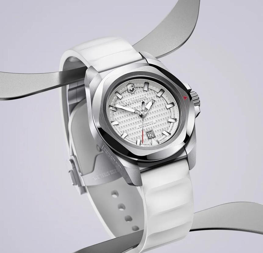 I.N.O.X. Small Automatic