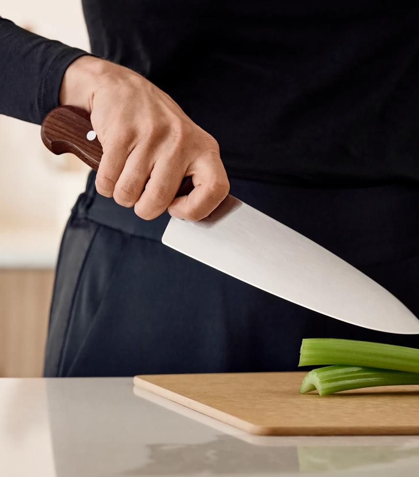 A solid grip is key to safe knife work