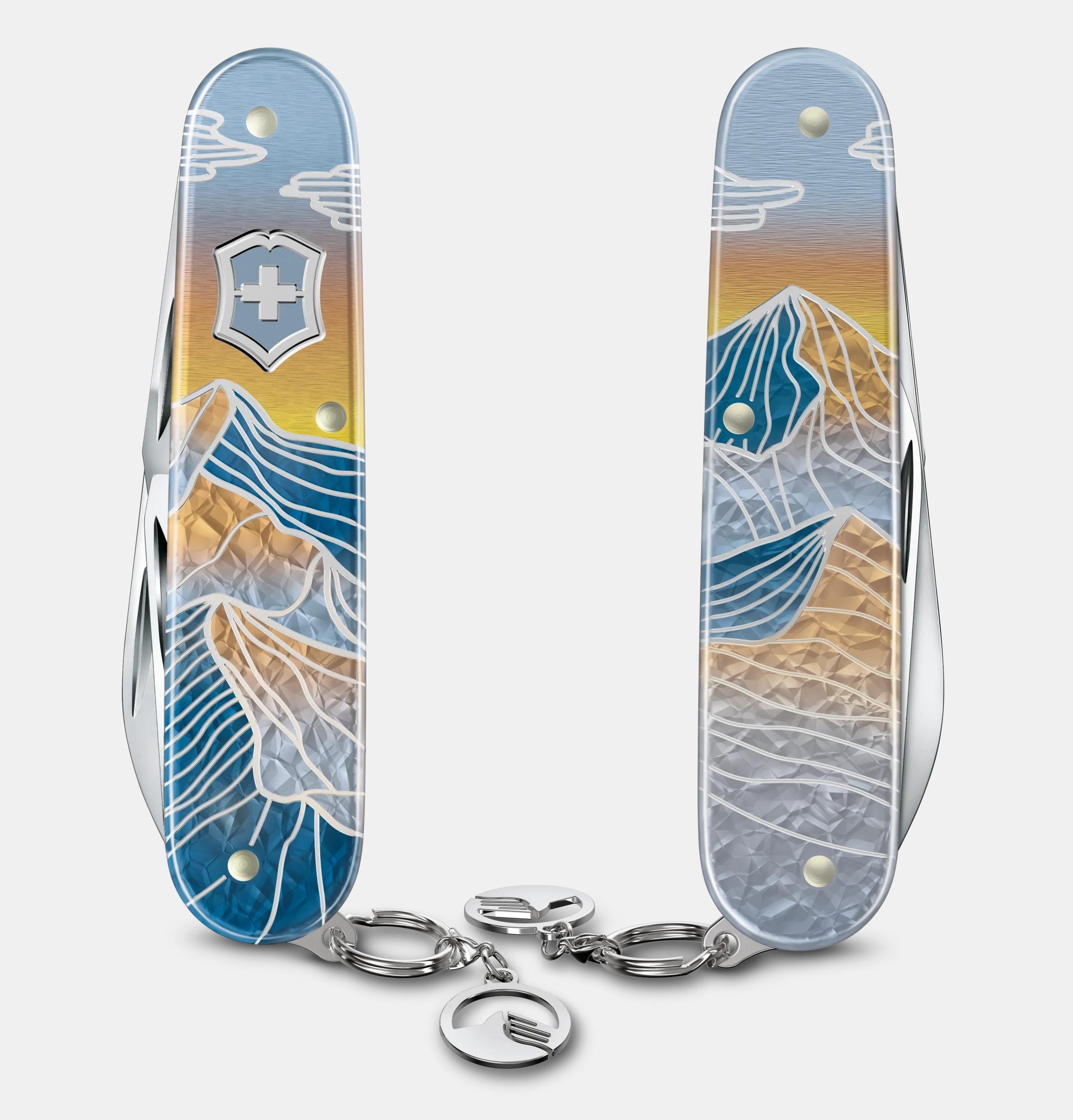 Victorinox Winter Magic Limited Edition 2023 in Powder Blue