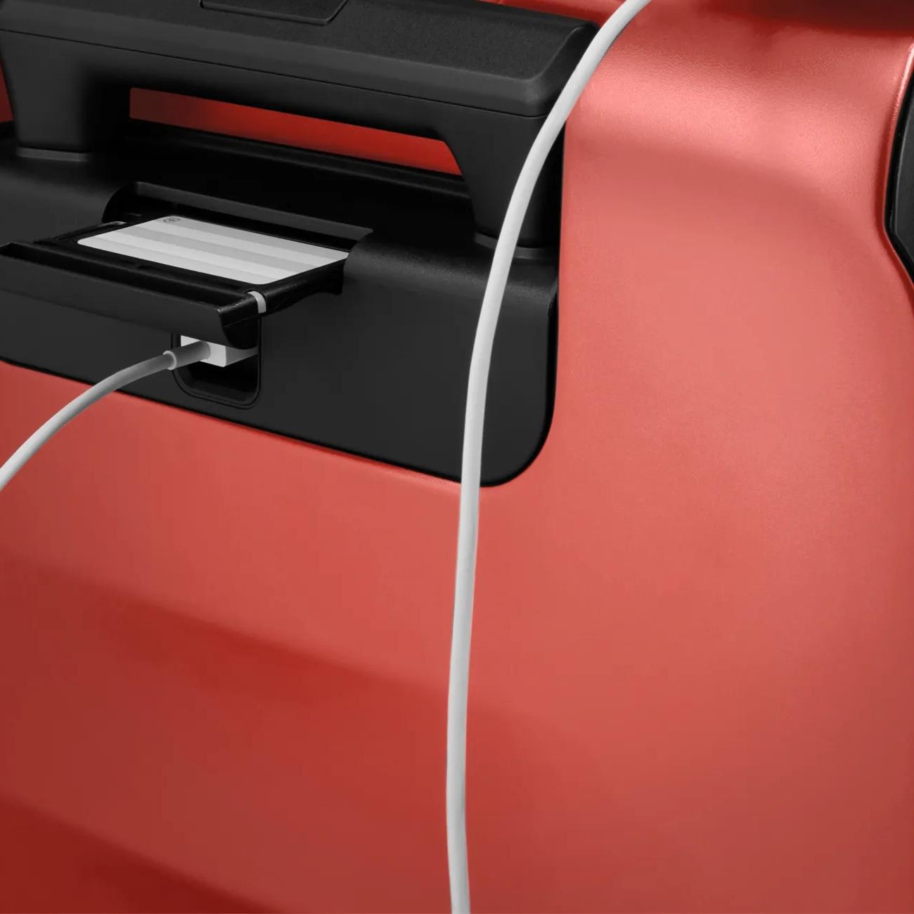 The Carry-on sizes feature an integrated multitool panel with ID tray