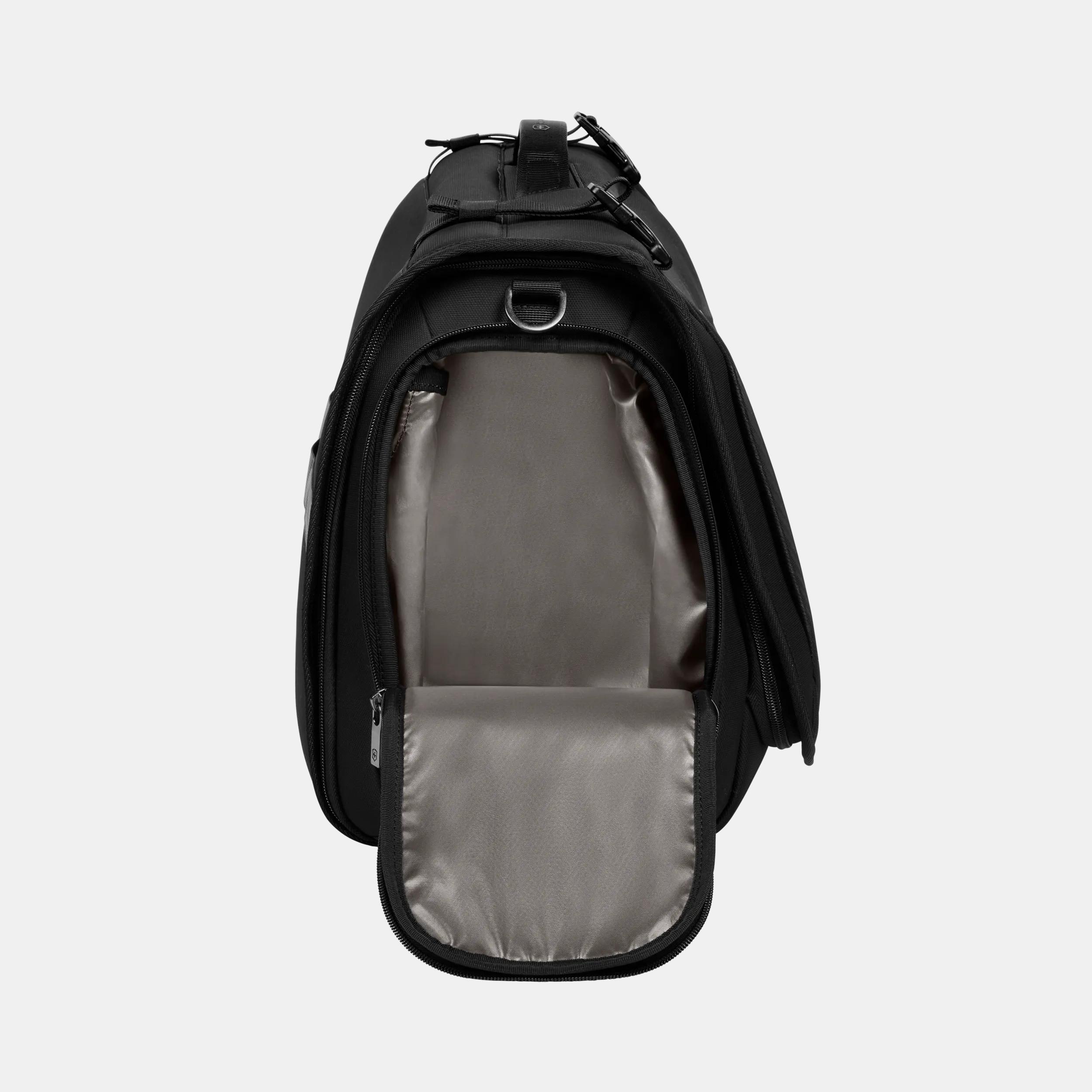 Victorinox クロスライト ガーメントバッグ ブラック - 612426