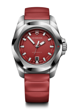 VICTORINOX　I.N.O.X.　LIMITED EDITION Hands-On: Victorinox I.N.O.X Automatic 41mm Carbon Limited