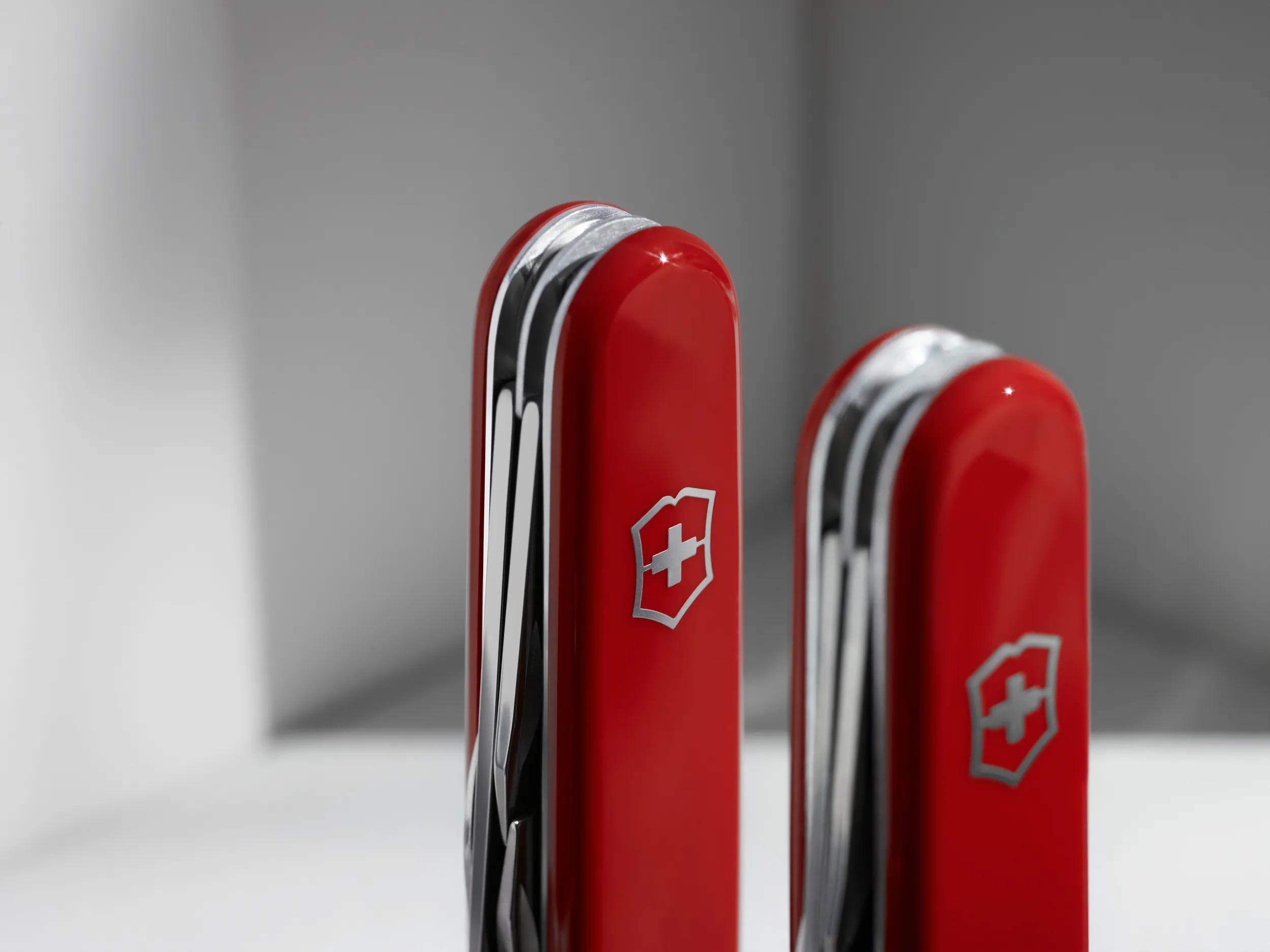 Swiss Champ Pocket Knives