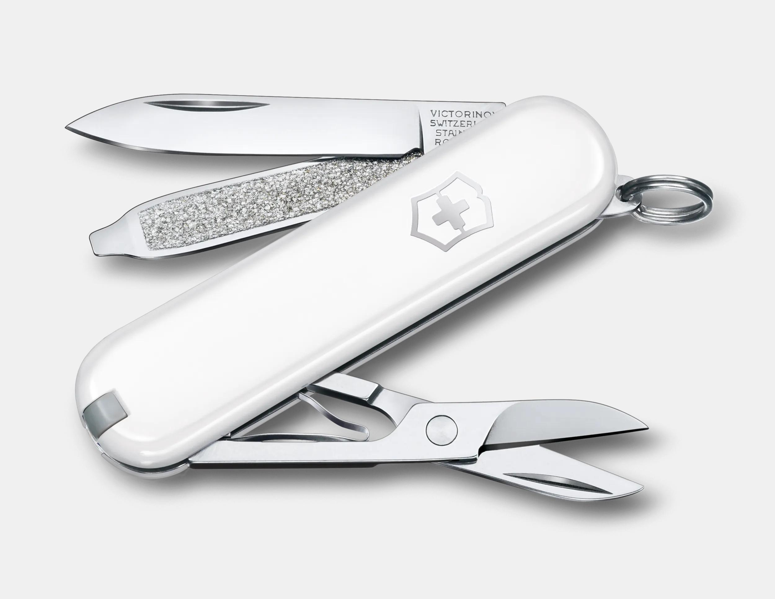Victorinox Classic SD Classic Colors in Falling Snow - 0.6223.7G