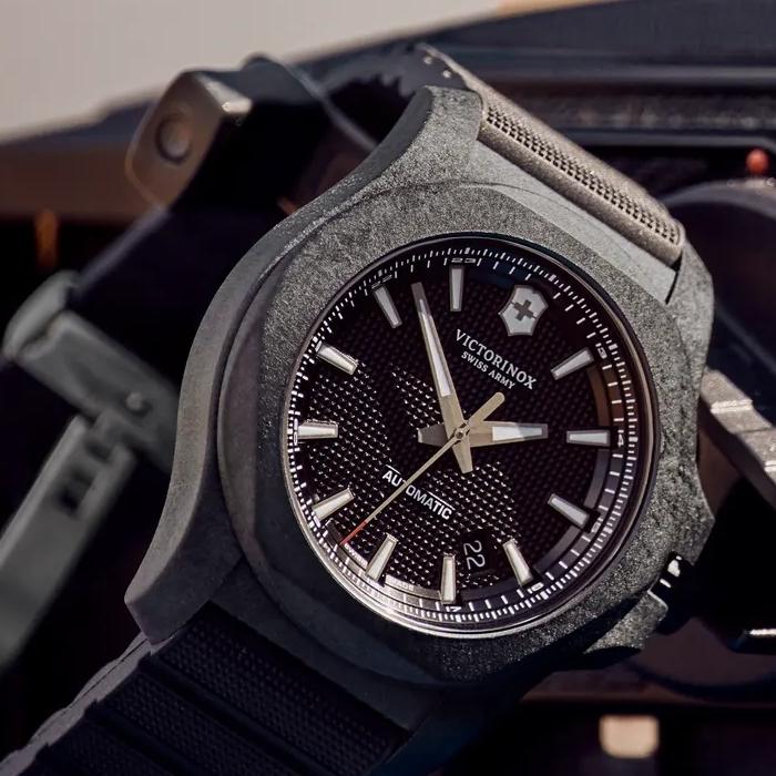 I.N.O.X. Carbon