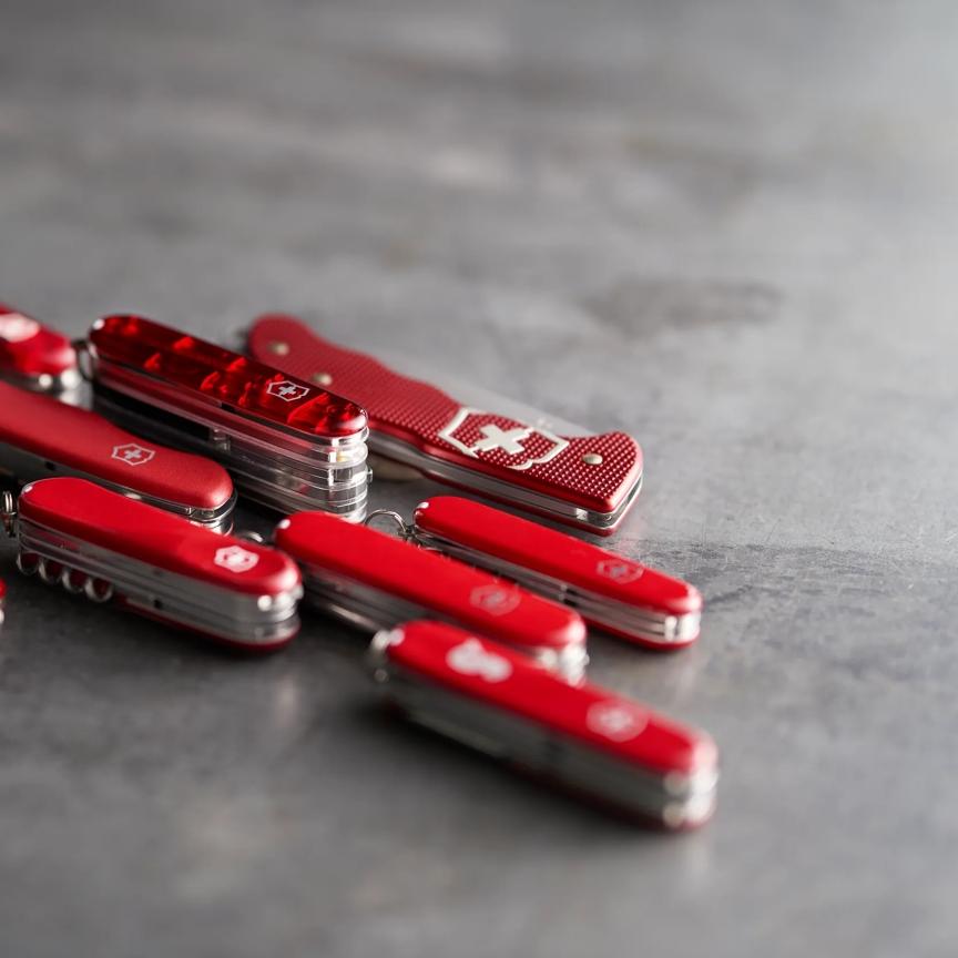 Red Pocket Knives