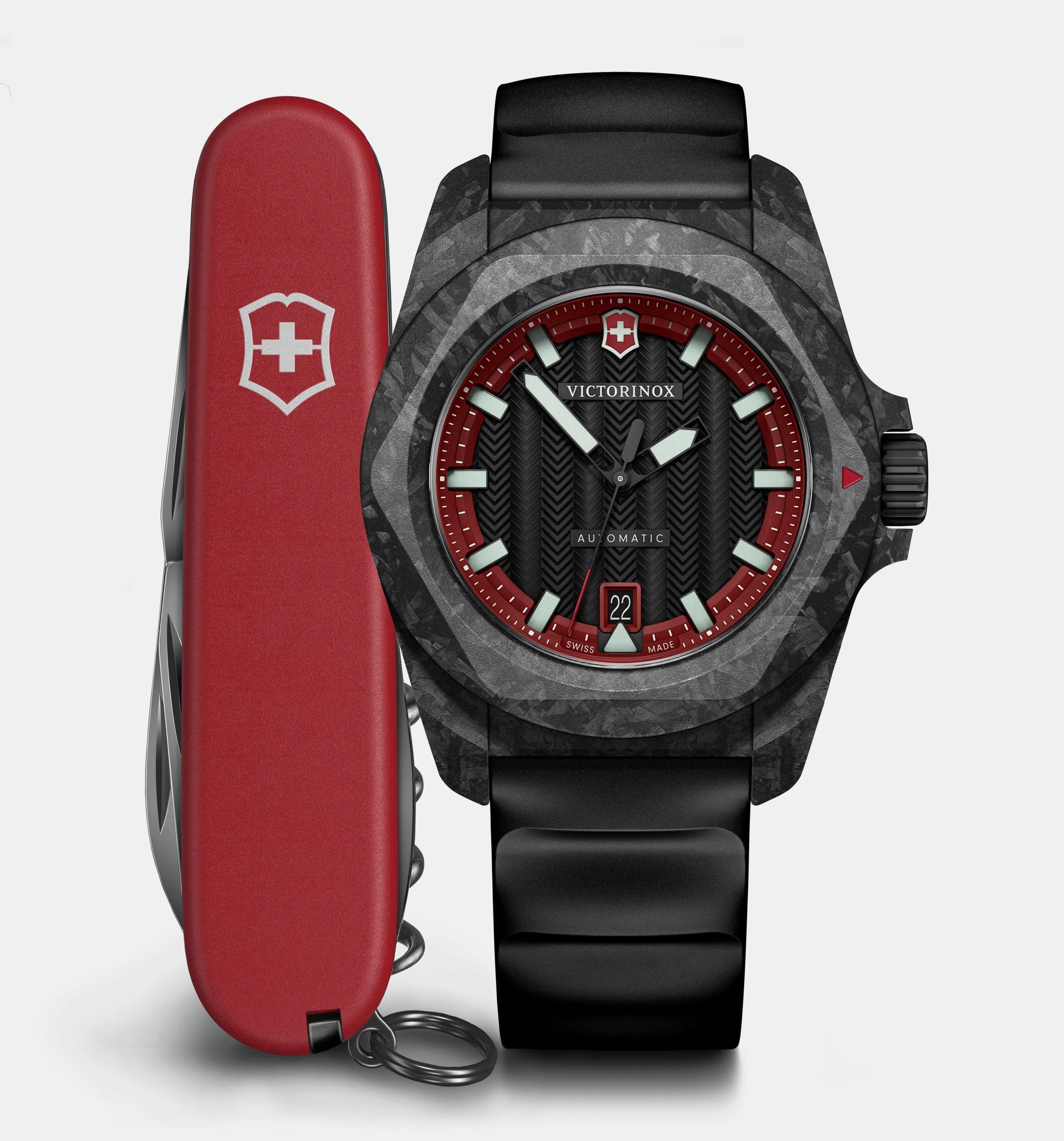 VICTORINOX Swiss Army 腕時計 ブラック Victorinox Swiss Army I.N.O.X. Chronograph Titanium Black