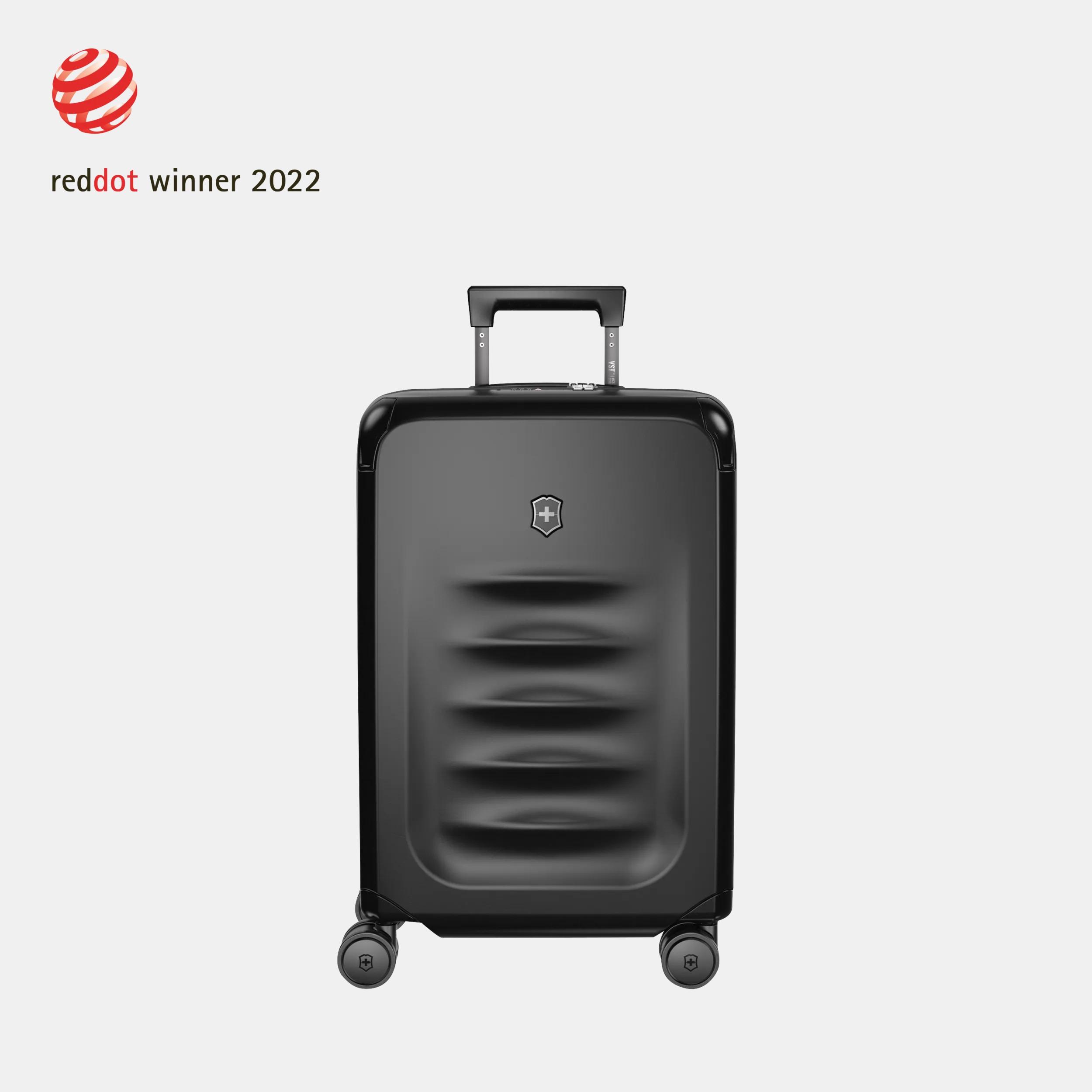 Spectra&nbsp;3.0 Frequent Flyer Plus Carry-On - 611757